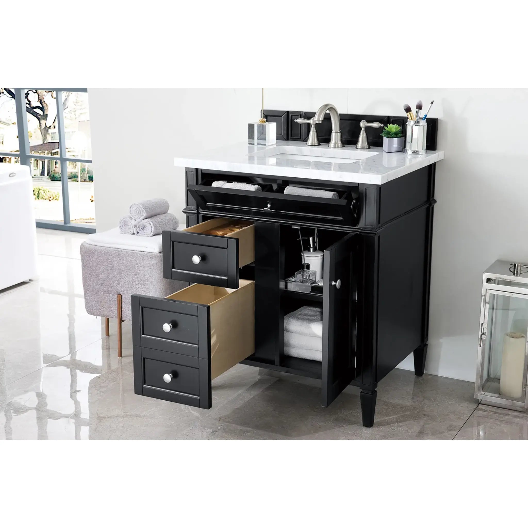 30" Brittany Single Vanity in Black Onyx-Carrara White Marble-8" Widespread image 3