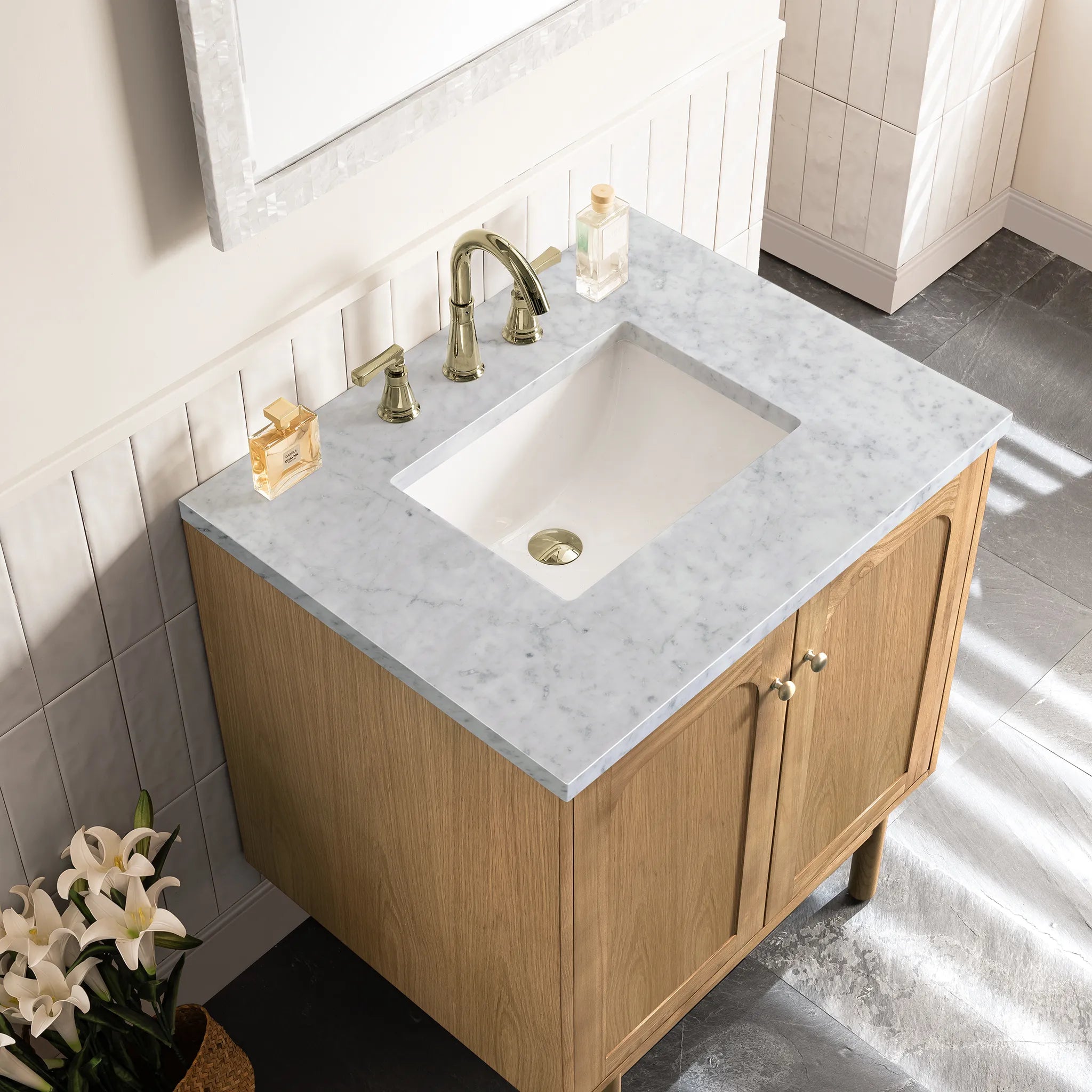 30" Laurent Single Vanity in Light Natural Oak-Carrara White Marble-8" Widespread image 9