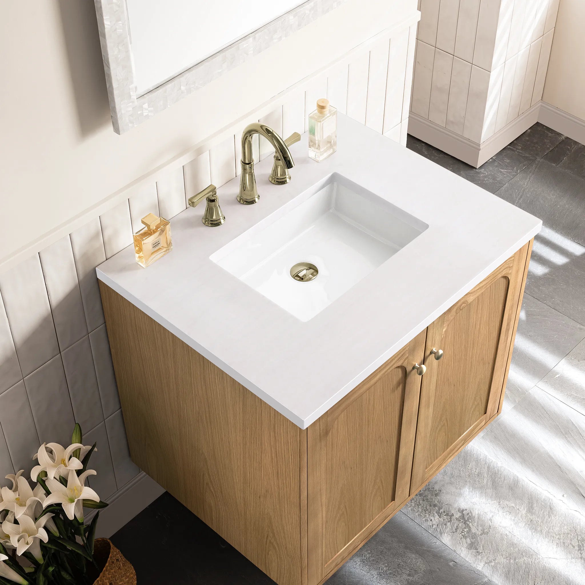30" Laurent Single Vanity in Light Natural Oak-White Zeus Silestone-8" Widespread image 15