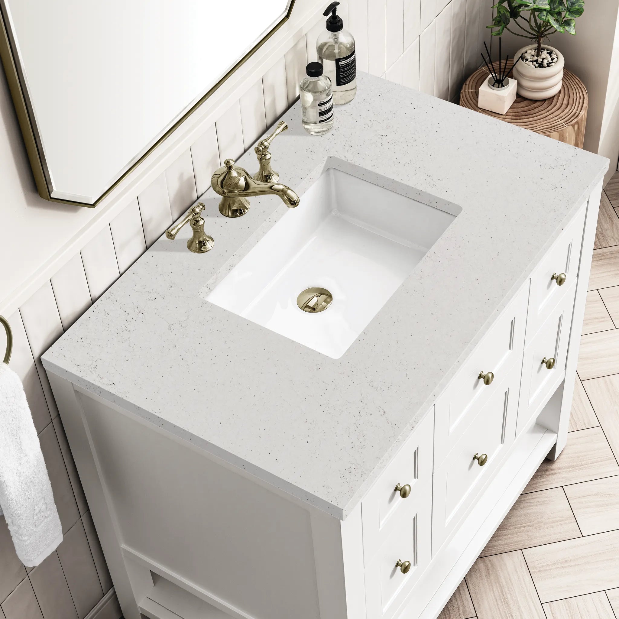 36" Breckenridge Single Vanity in Bright White-Lime Delight Silestone-8" Widespread image 4