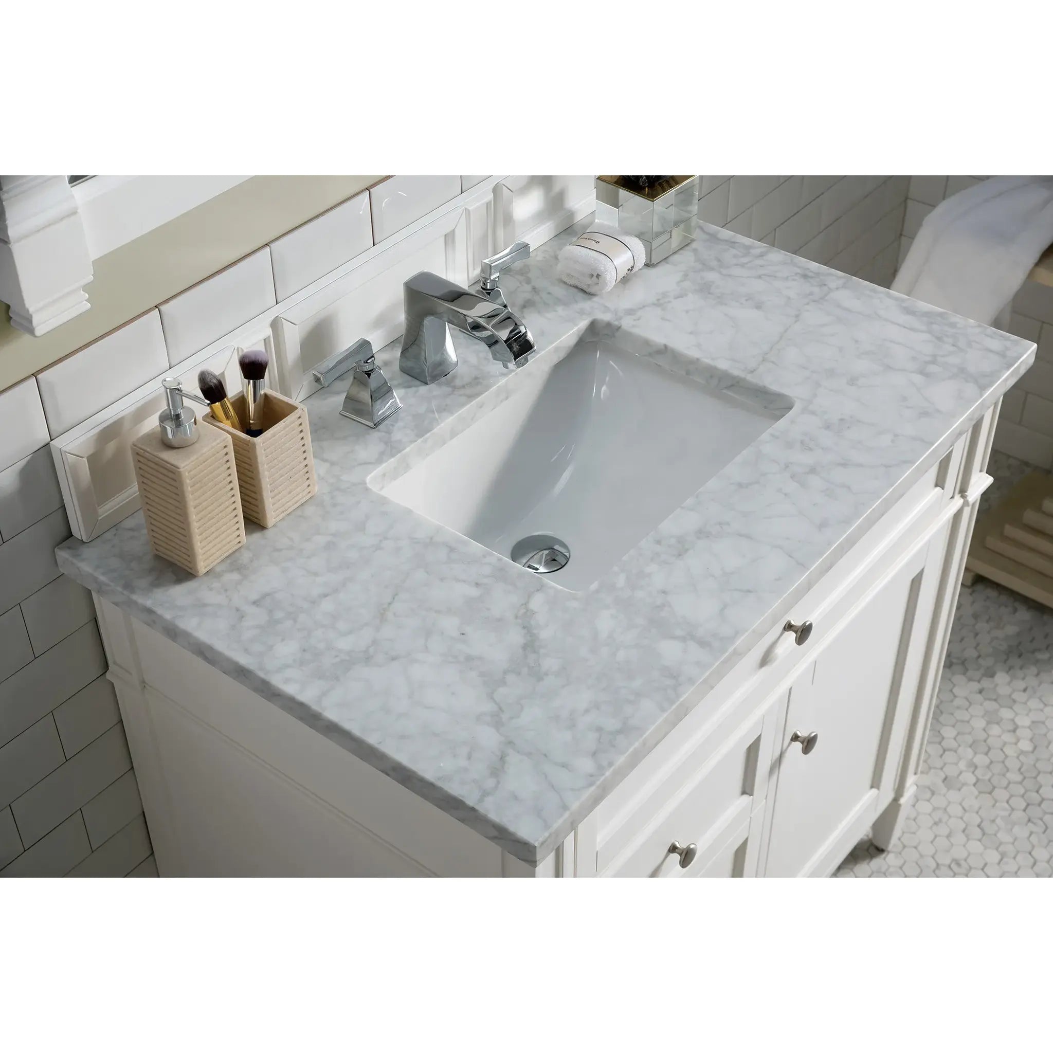 36" Brittany Single Vanity in Bright White-Carrara White Marble-8" Widespread image 4