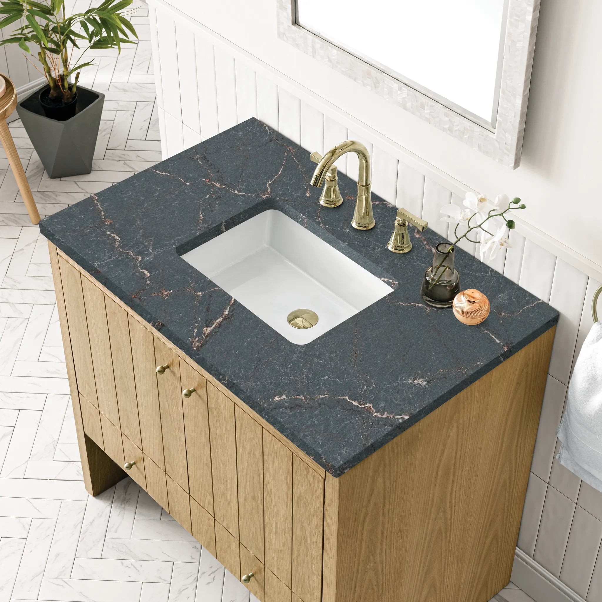 36" Hudson Single Vanity in Light Natural Oak-Parisien Bleu Silestone-8" Widespread image 4