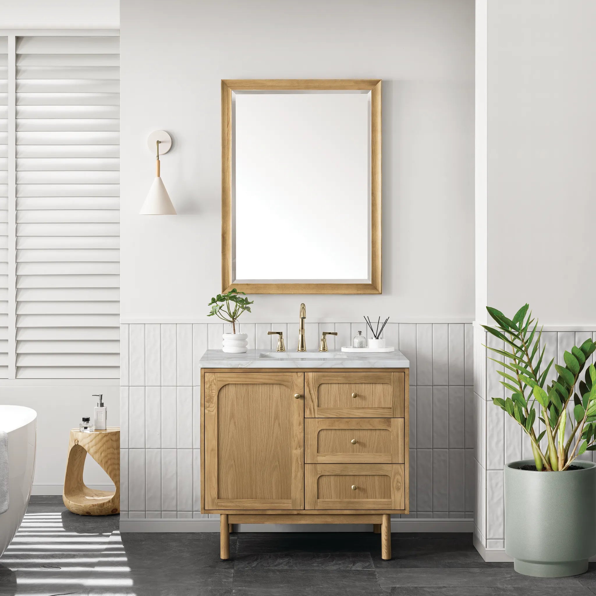 36" Laurent Single Vanity in Light Natural Oak-Victorian Silver Silestone-8" Widespread image 2
