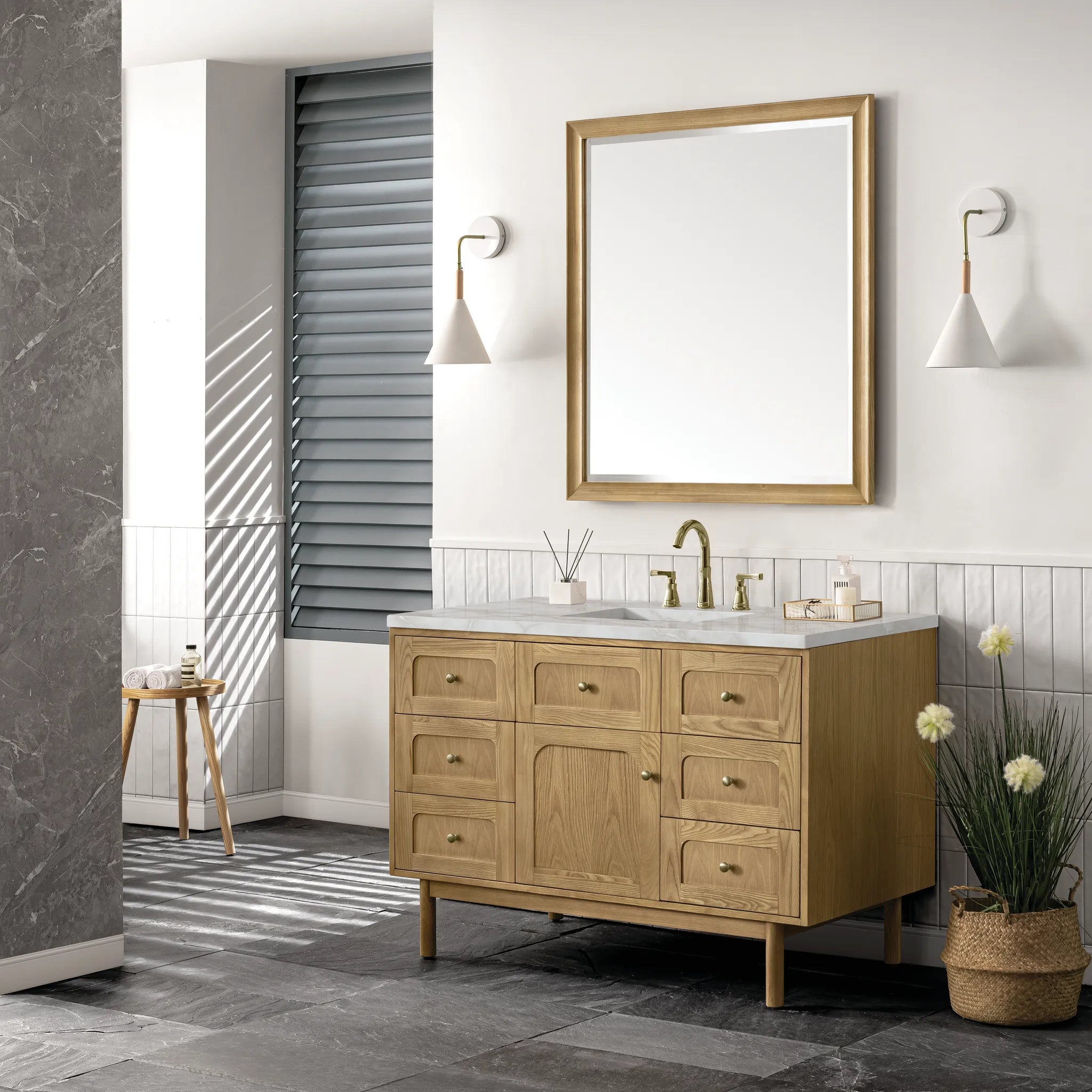 48" Laurent Single Vanity in Light Natural Oak-Victorian Silver Silestone-8" Widespread image 4
