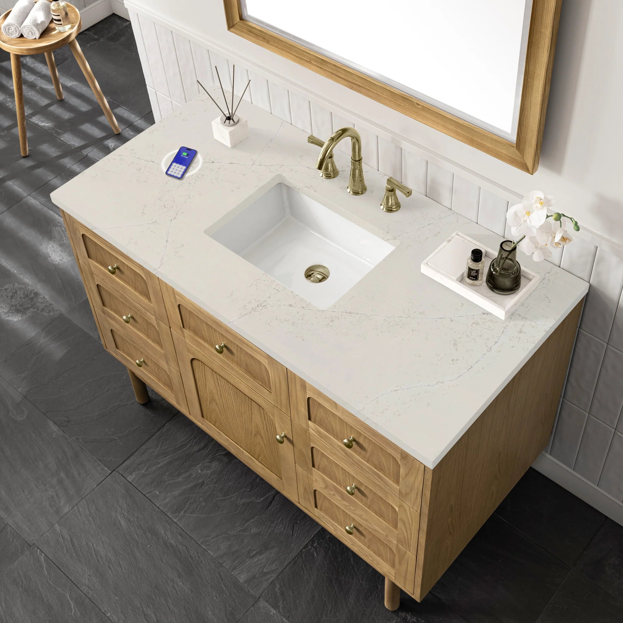 48-laurent-single-vanity-in-light-natural-oak-w-freepower-wireless-charger-by-james-martin-vanities-siberian-silestone image 22