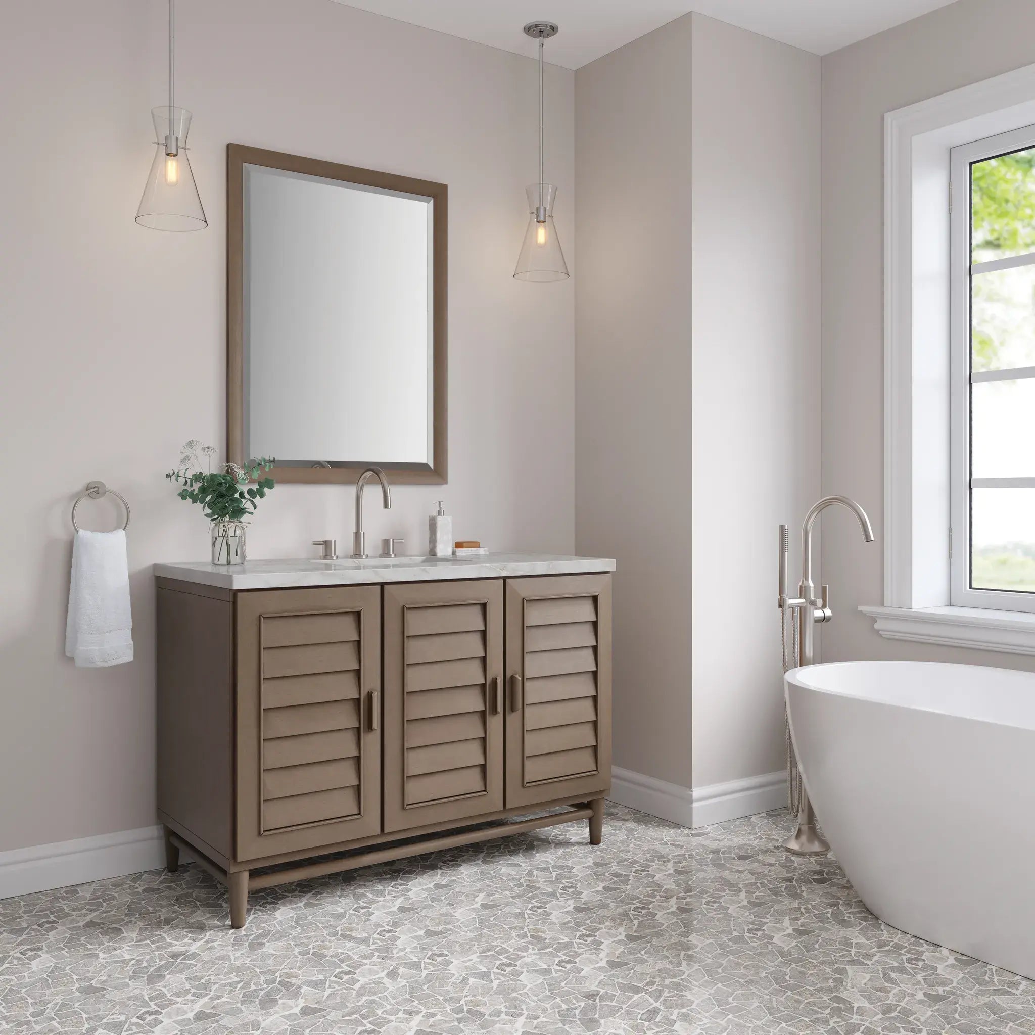 48" Portland Single Vanity in Whitewashed Walnut-Victorian Silver Silestone-8" Widespread image 2