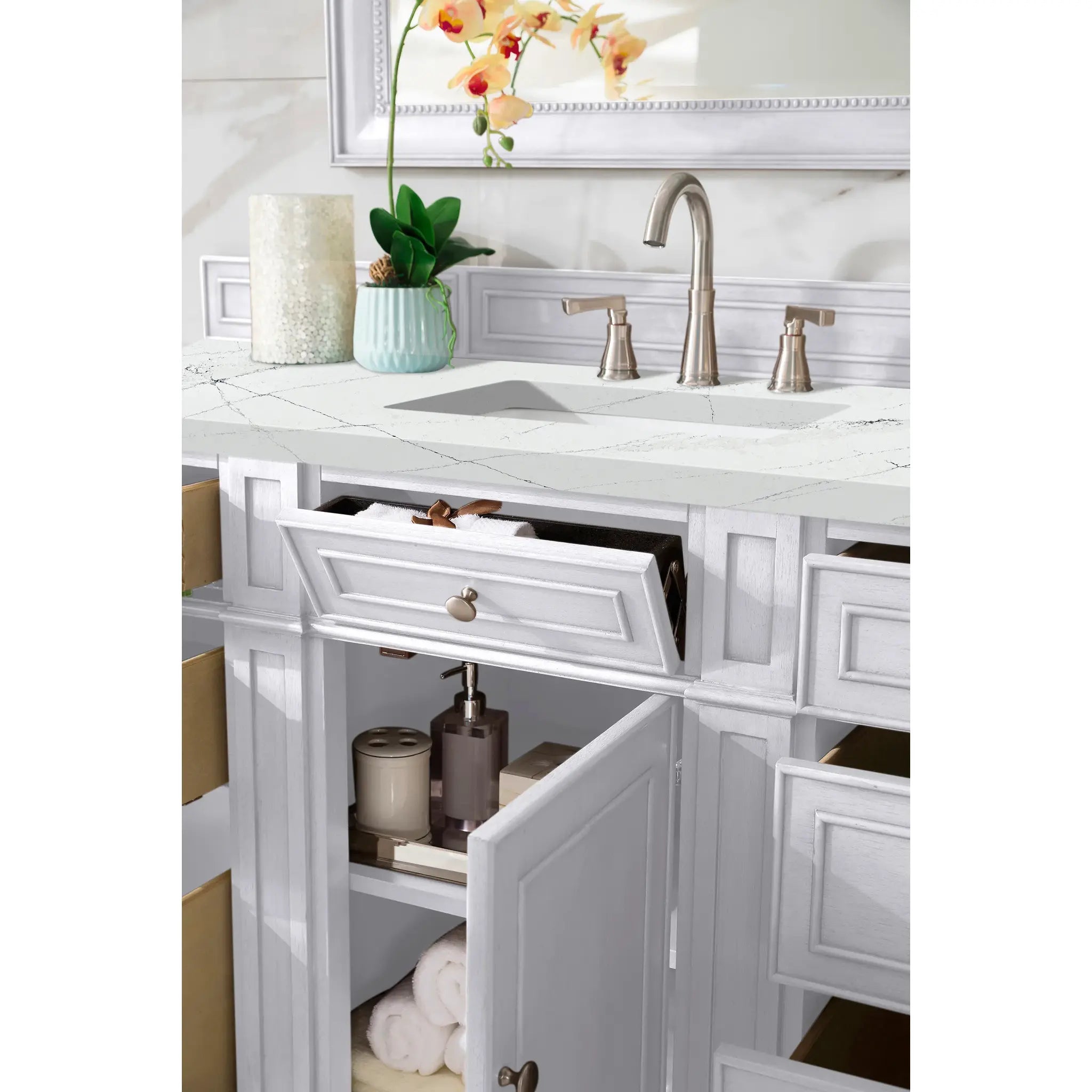 Bristol 60" Single Vanity in Bright White w/FreePower Wireless Charger-Ethereal Noctis Silestone-8" Widespread image 6