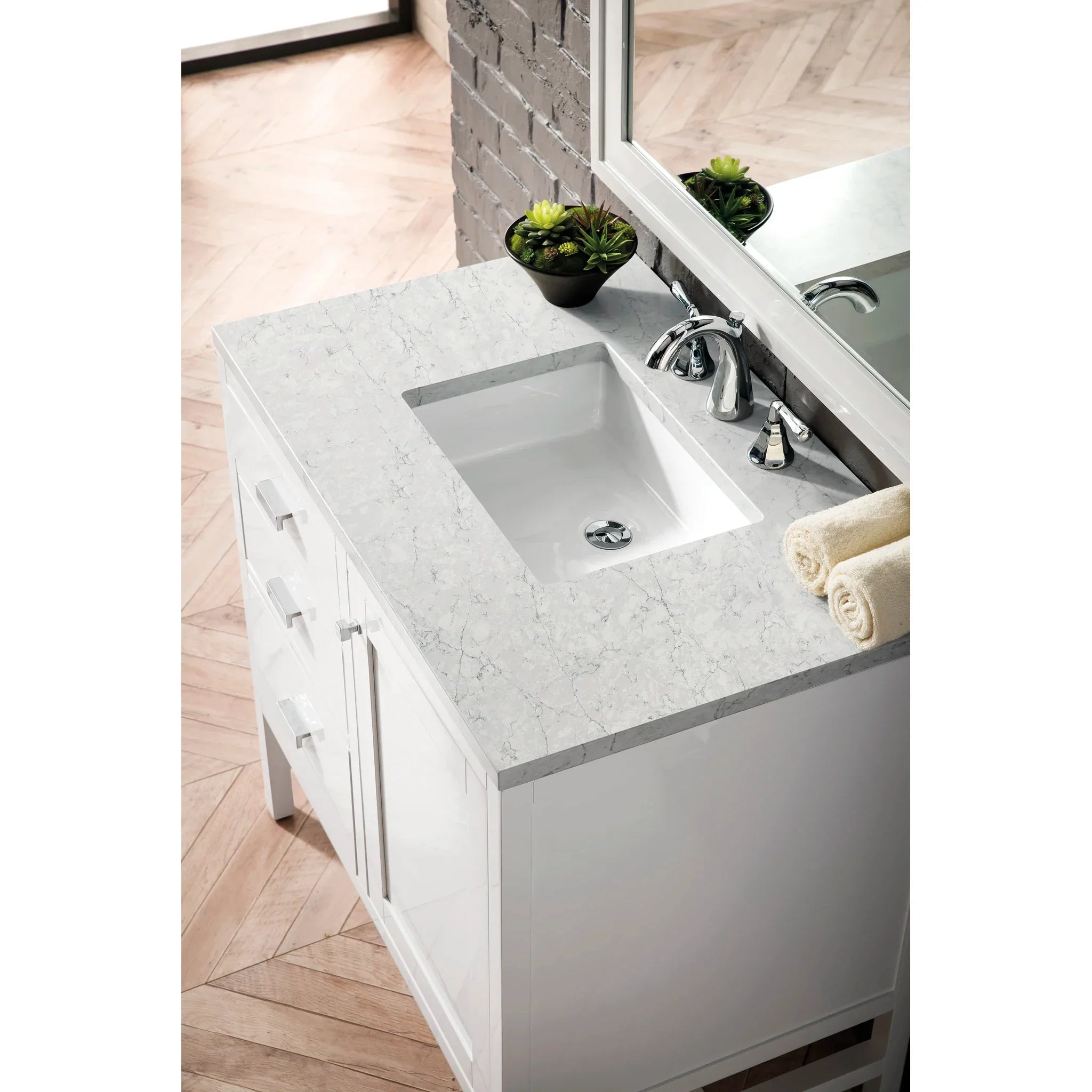 james-martin-e444-v36-gw-3ejp-eternal-jasmine-pearl-silestone-top-8-widespread image 2