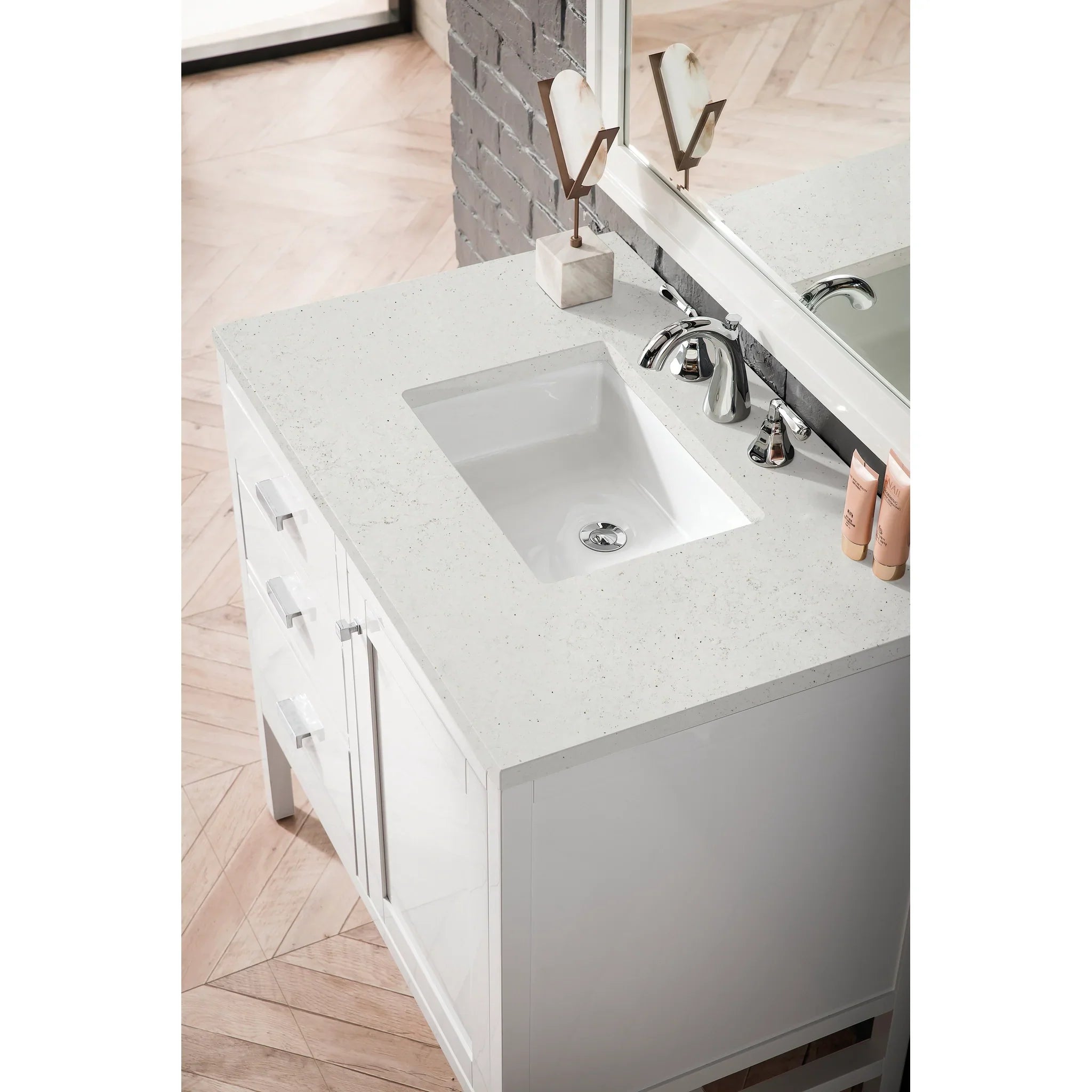 james-martin-e444-v36-gw-3ldl-lime-delight-silestone-top-8-widespread image 4