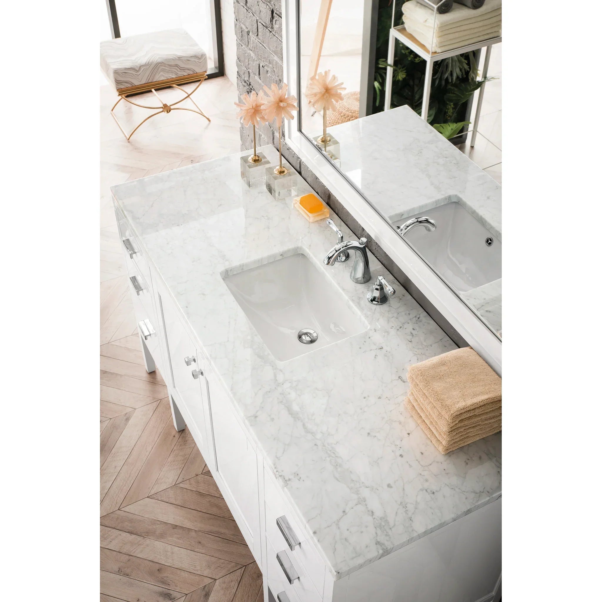 james-martin-e444-v60s-gw-3ejp-eternal-jasmine-pearl-silestone-top-8-widespread image 2