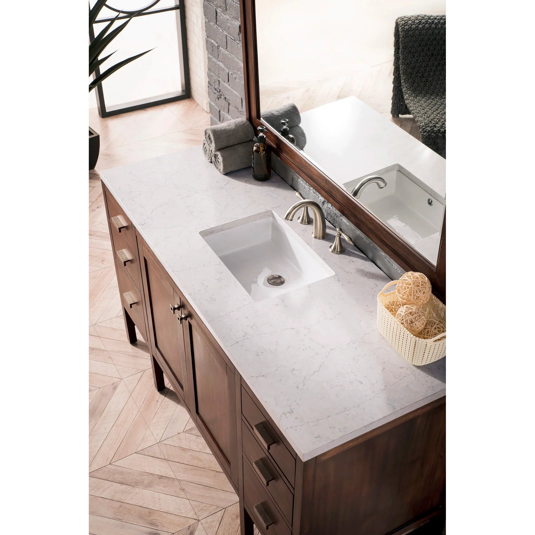james-martin-e444-v60s-mca-3ejp-eternal-jasmine-pearl-silestone-top-8-widespread image 2