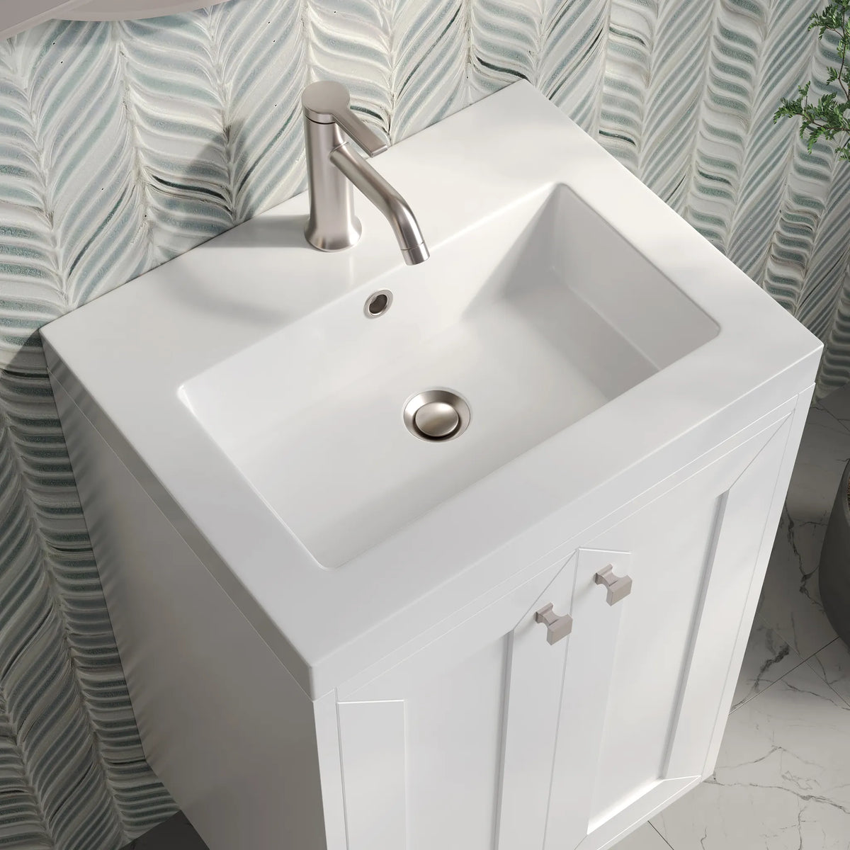 20" Chianti Single Cabinet in Glossy White-White Glossy image 7