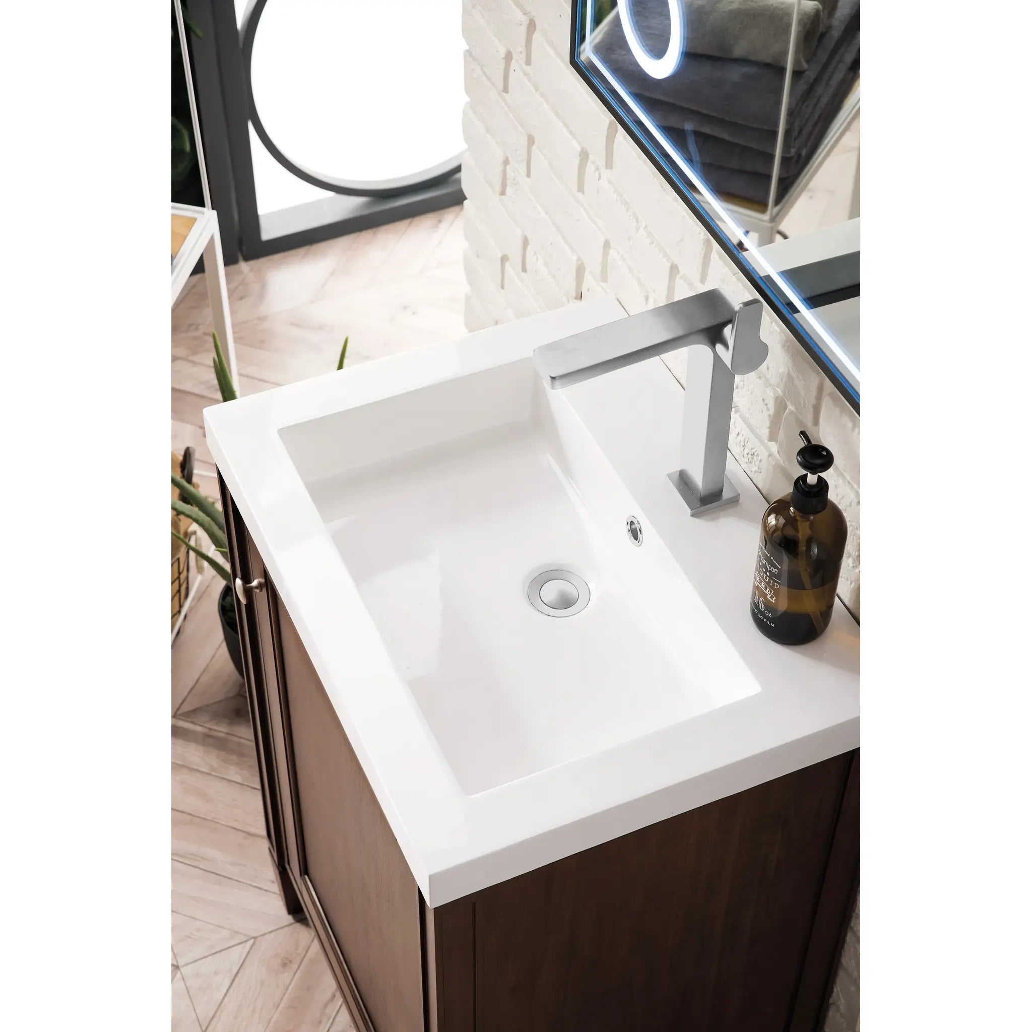 24" Britannia Single Vanity in Mid-Century Acacia-White Glossy image 7