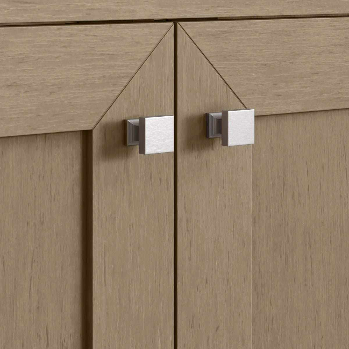 24" Chianti Single Cabinet in Walnut Whisper-Cabinet Only image 4