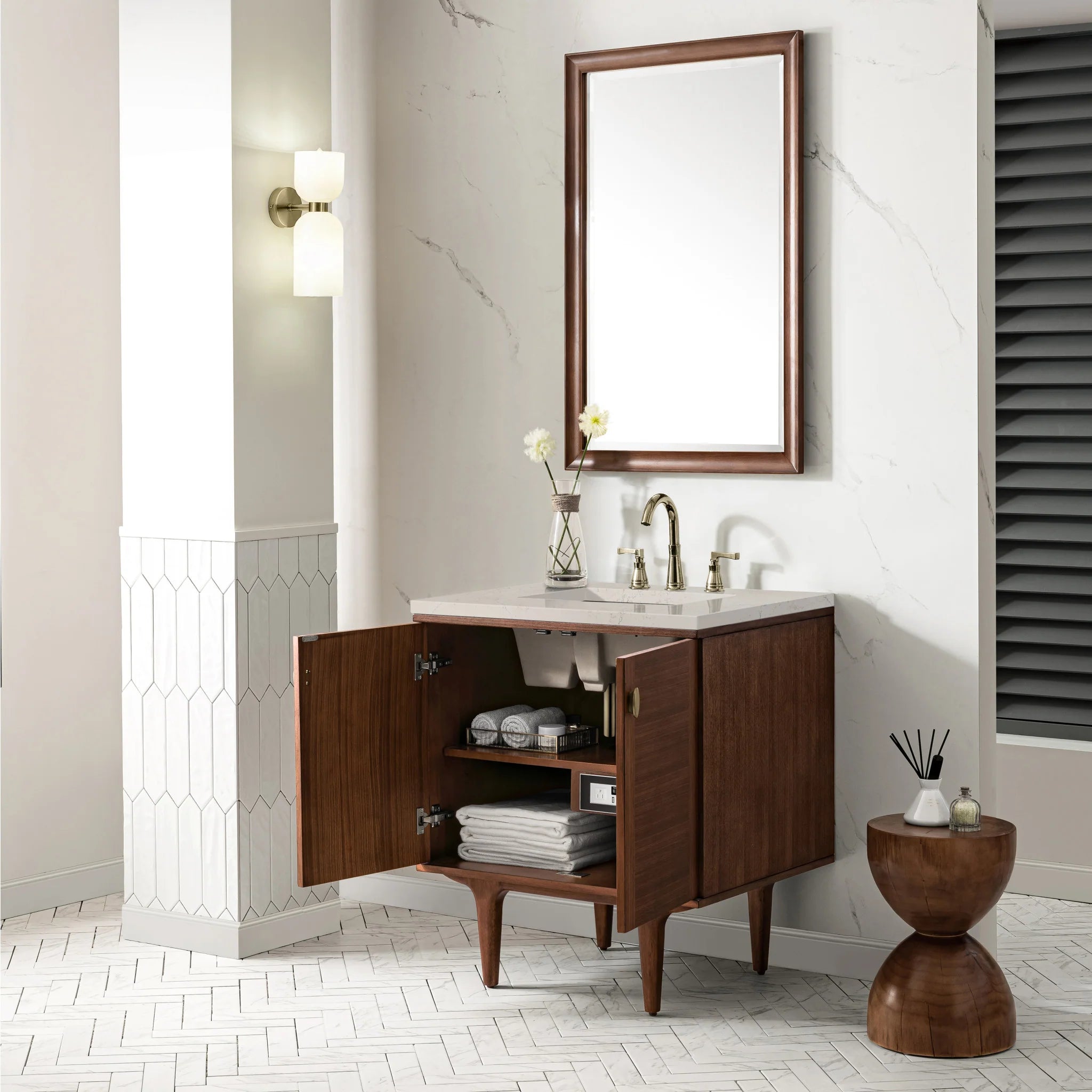 30-amberly-single-vanity-in-mid-century-walnut-by-james-martin-vanities-siberian-silestone image 15
