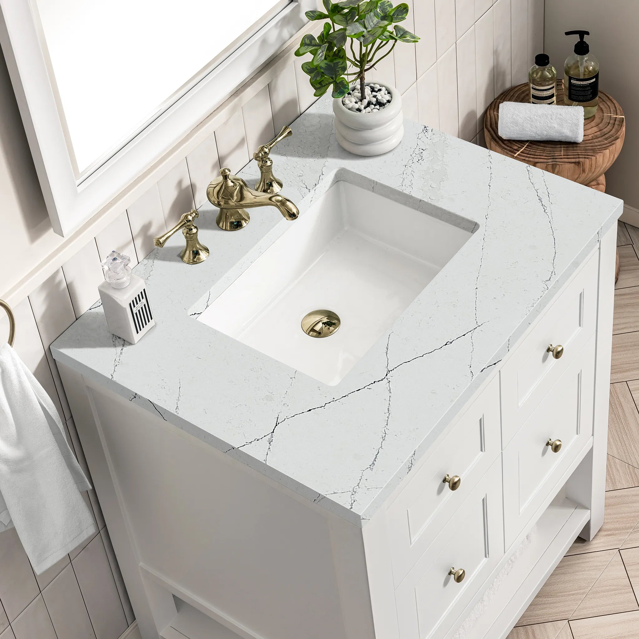 30" Breckenridge Single Vanity in Bright White-Ethereal Noctis Silestone-8" Widespread image 4