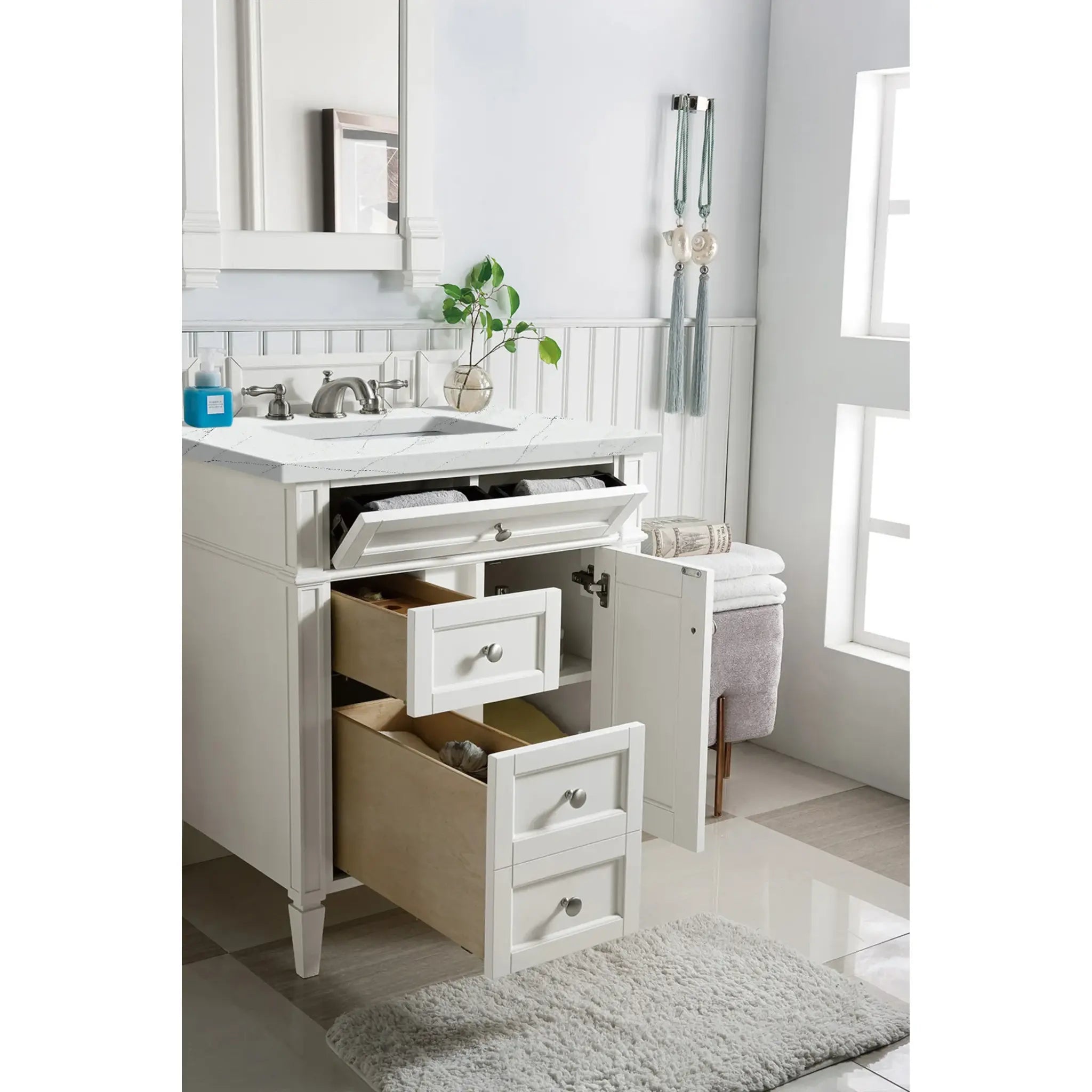 30" Brittany Single Vanity in Bright White-Ethereal Noctis Silestone-8" Widespread image 3
