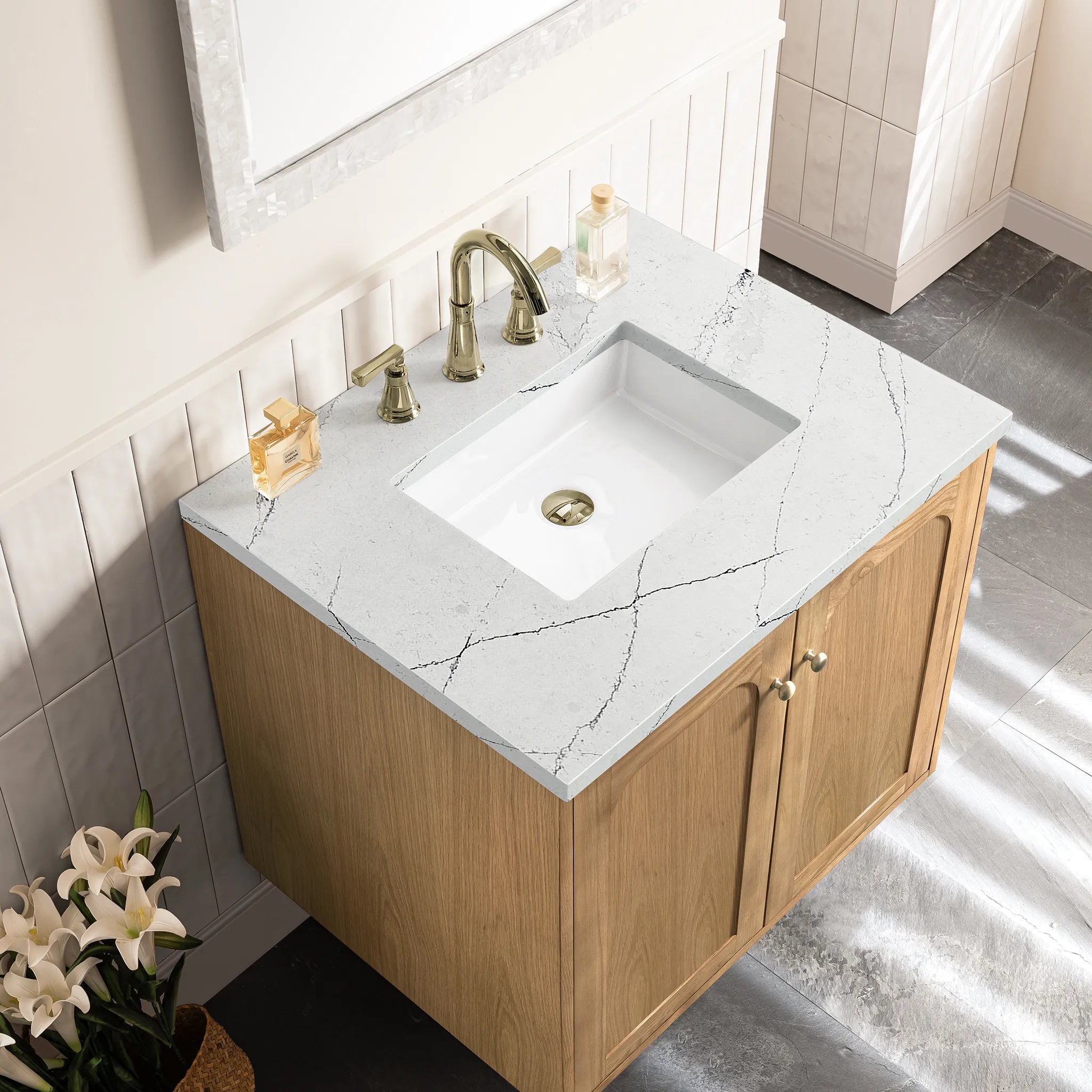 30" Laurent Single Vanity in Light Natural Oak-Ethereal Noctis Silestone-8" Widespread image 10