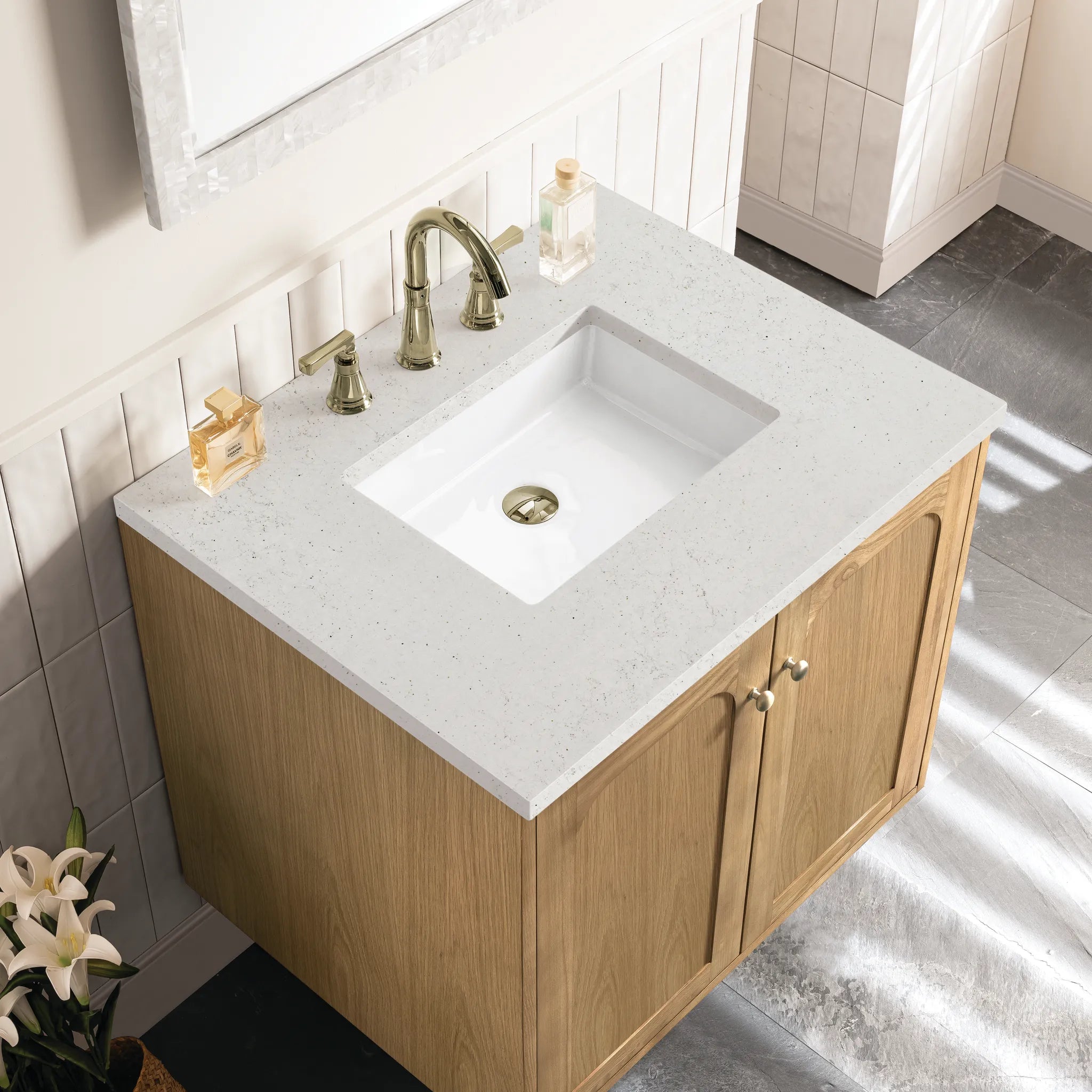 30" Laurent Single Vanity in Light Natural Oak-Lime Delight Silestone-8" Widespread image 10