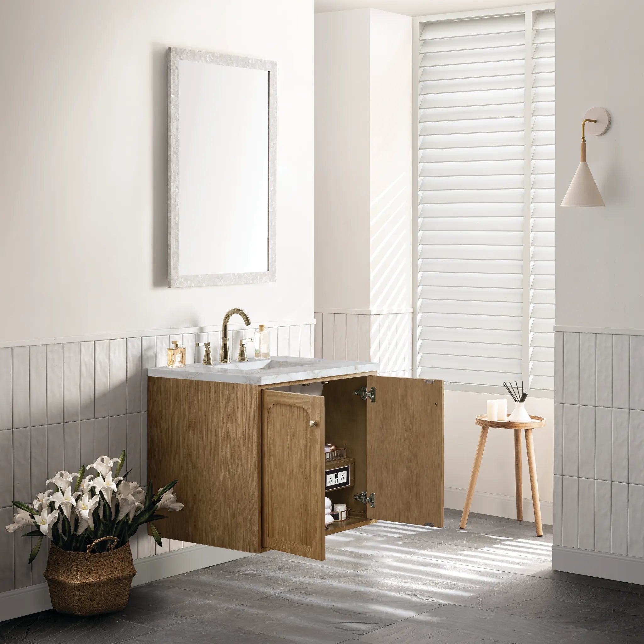 30" Laurent Single Vanity in Light Natural Oak-Victorian Silver Silestone-8" Widespread image 7