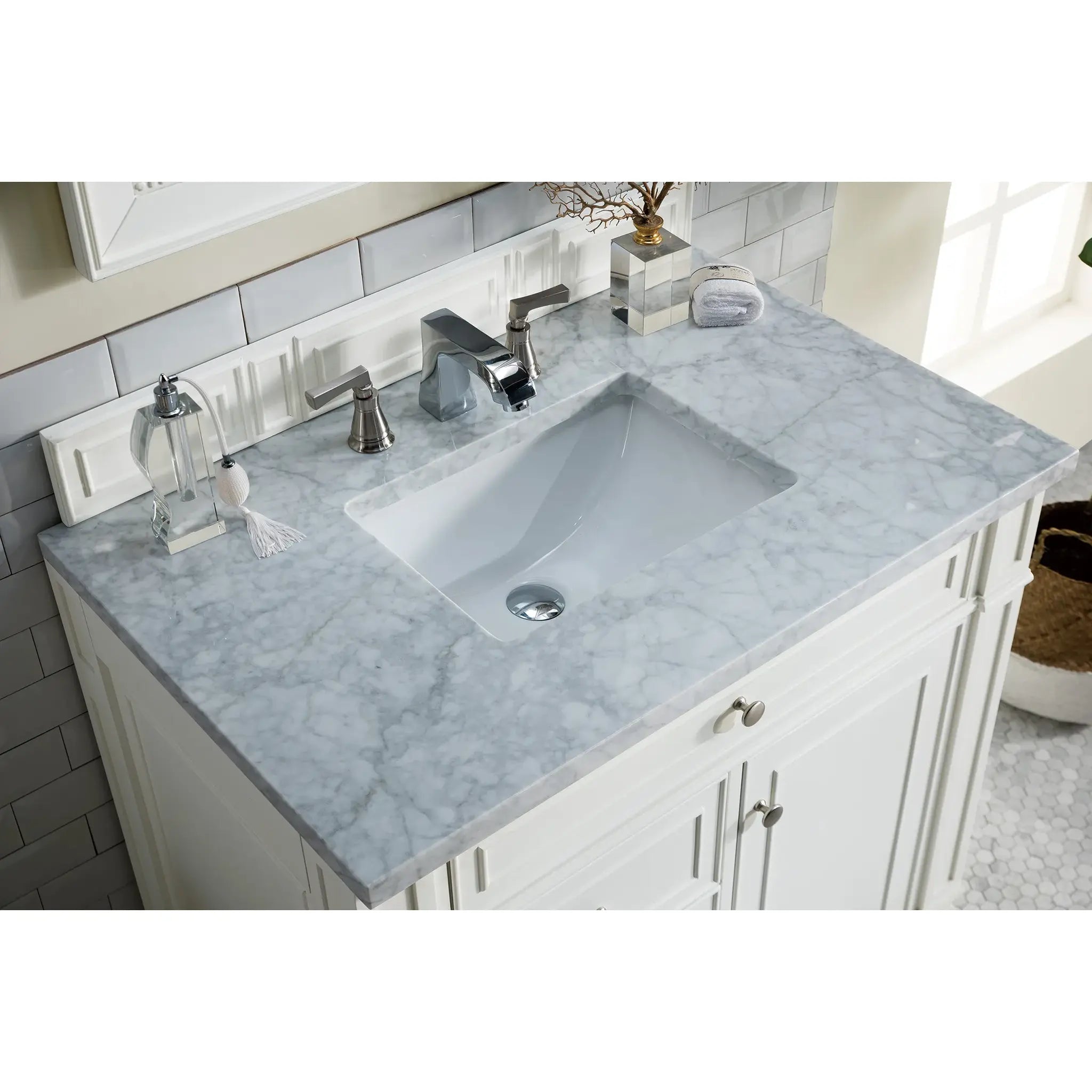 36" Bristol Single Vanity in Bright White-Carrara White Marble-8" Widespread image 2