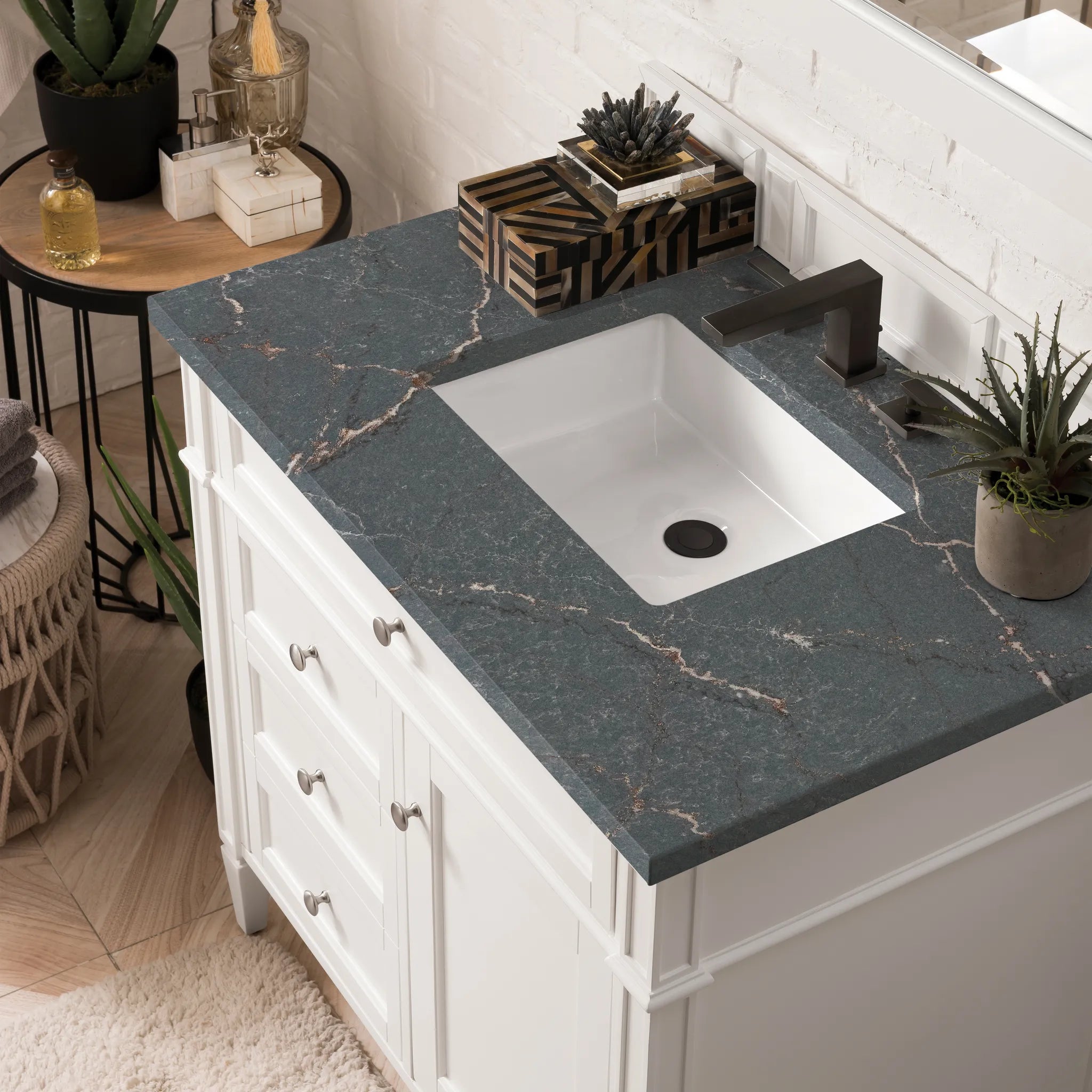 36" Brittany Single Vanity in Bright White-Parisien Bleu Silestone-8" Widespread image 4
