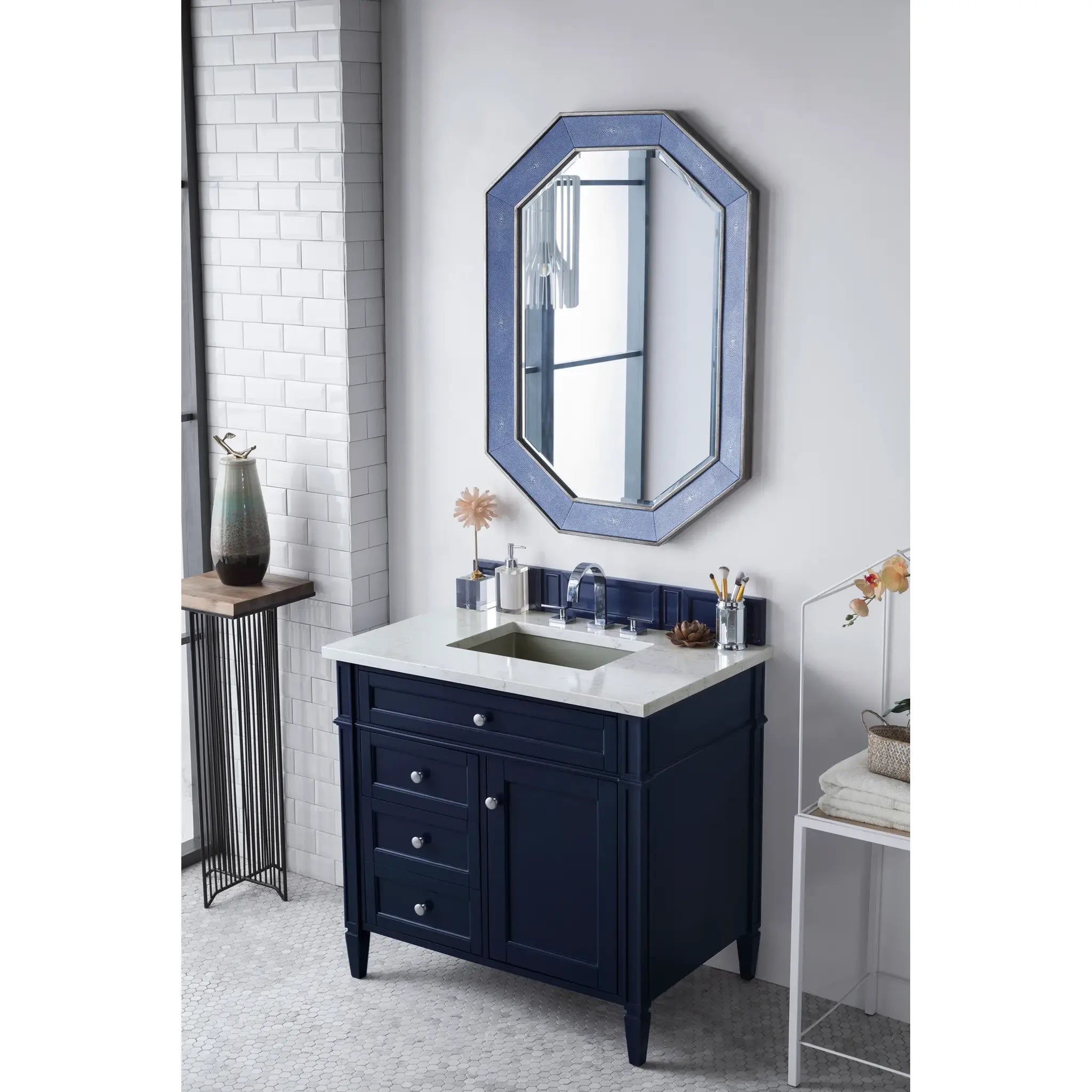 36" Brittany Single Vanity in Victory Blue-Eternal Jasmine Pearl Silestone-8" Widespread image 2