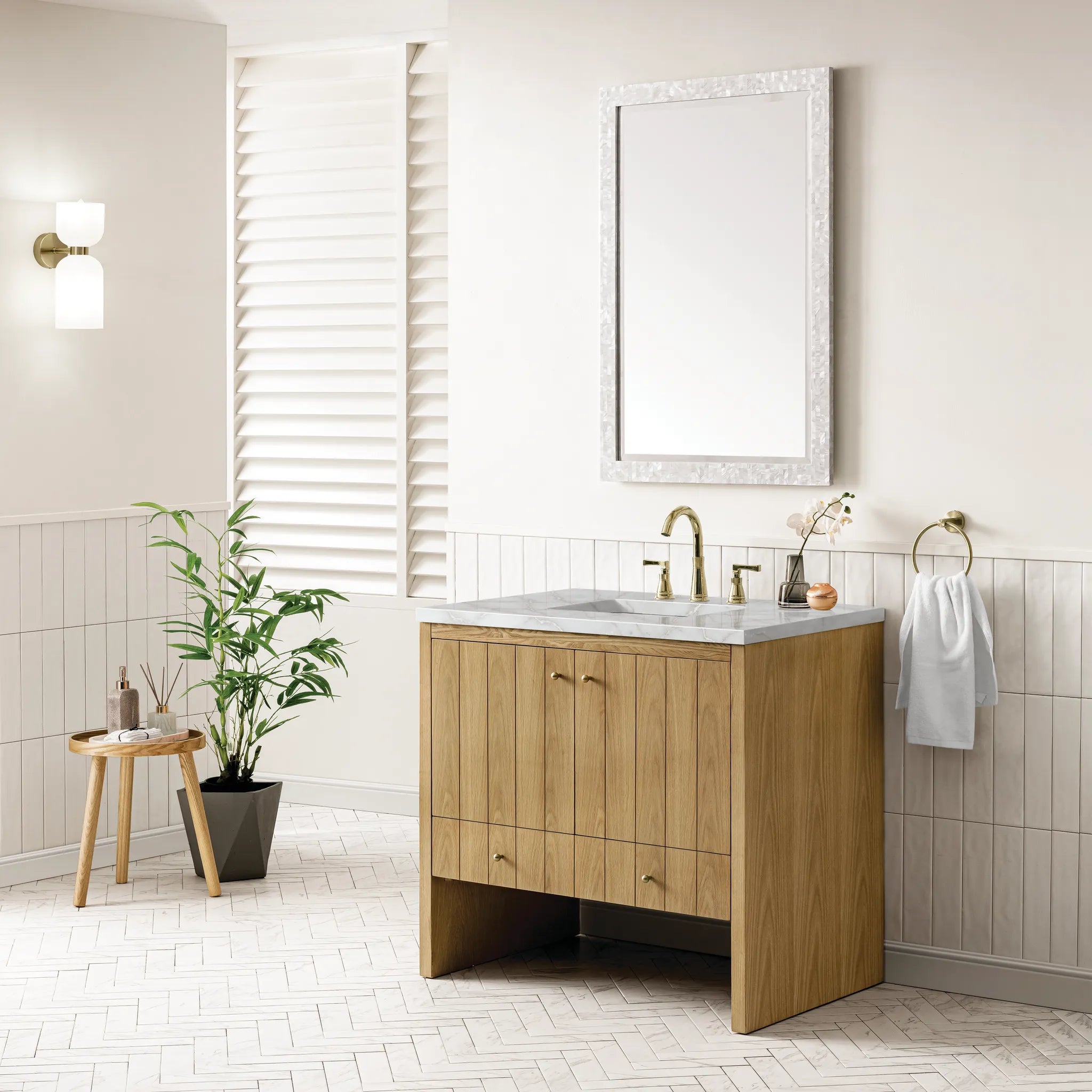 36" Hudson Single Vanity in Light Natural Oak-Victorian Silver Silestone-8" Widespread image 2