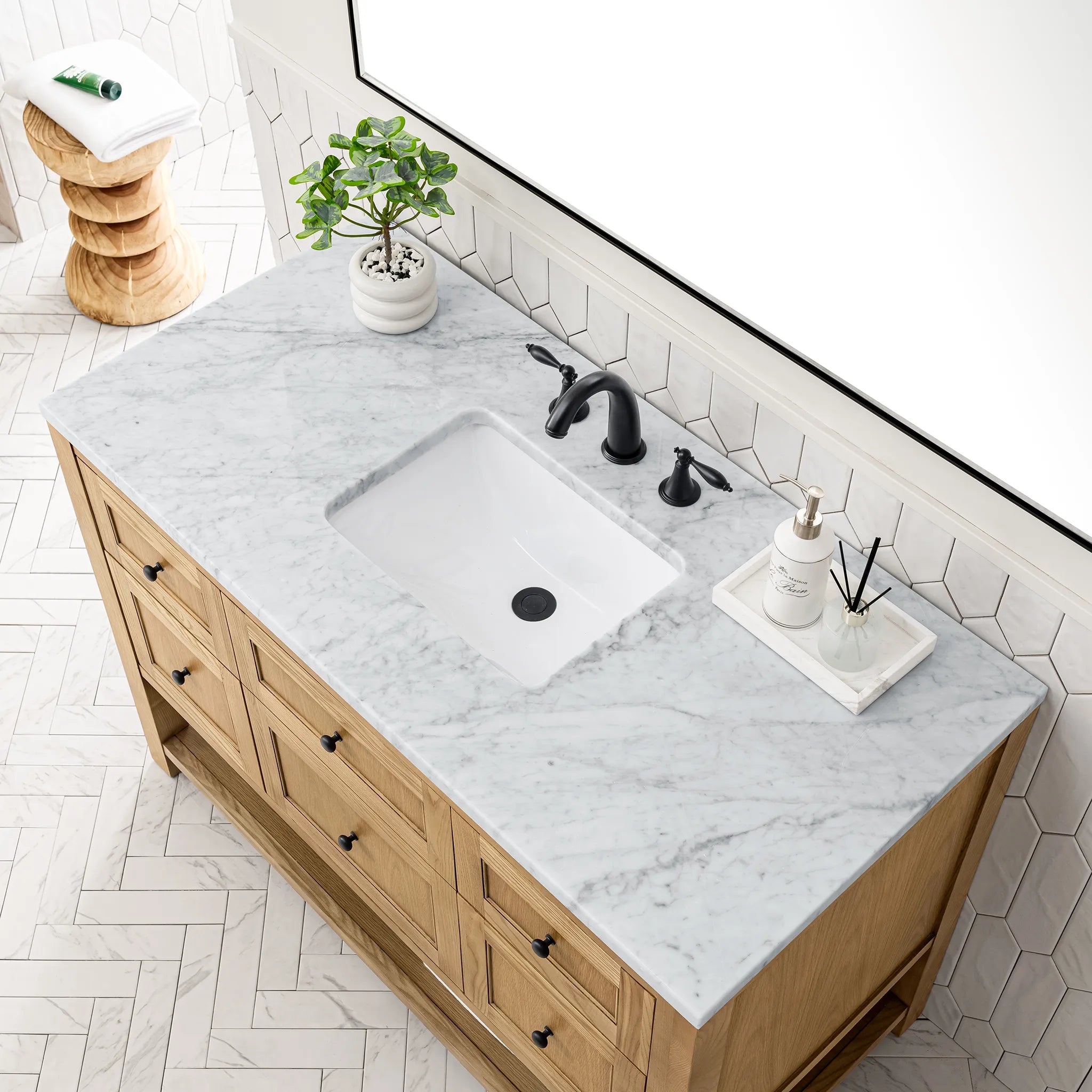 48" Breckenridge Single Vanity in Light Natural Oak-Carrara White Marble-8" Widespread image 4