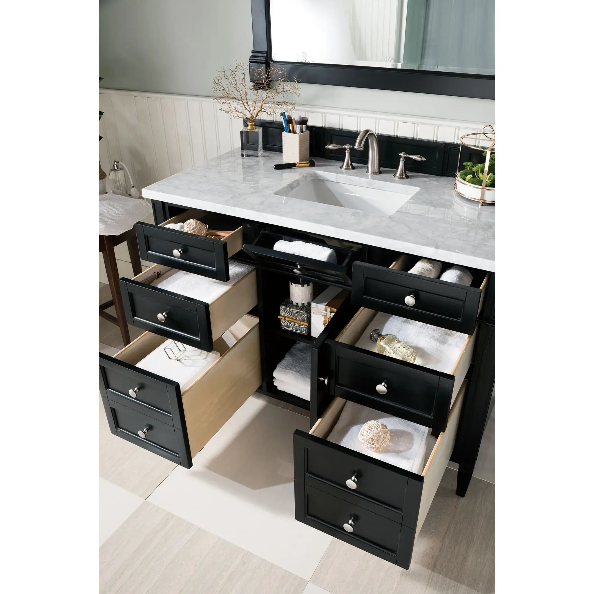 48" Brittany Single Vanity in Black Onyx-Carrara White Marble-8" Widespread image 3