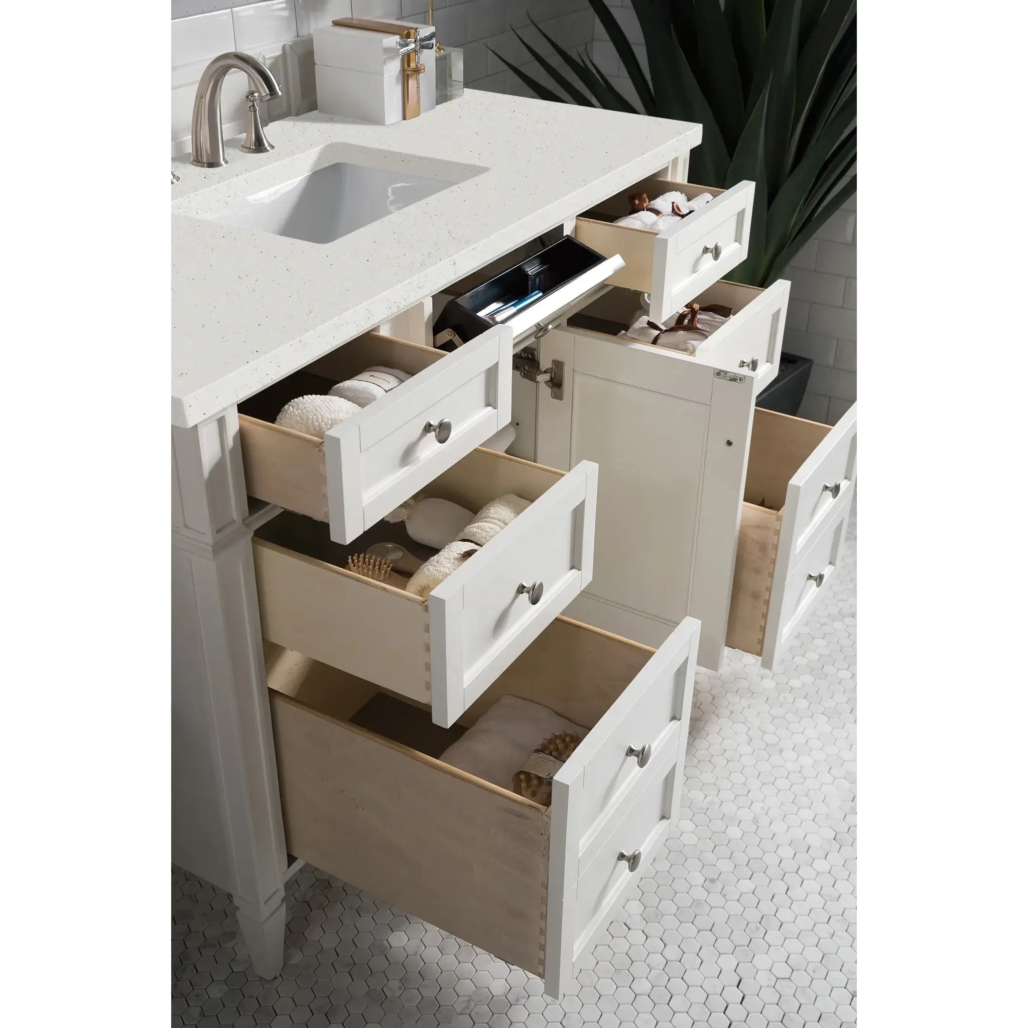 48" Brittany Single Vanity in Bright White-Lime Delight Silestone-8" Widespread image 3