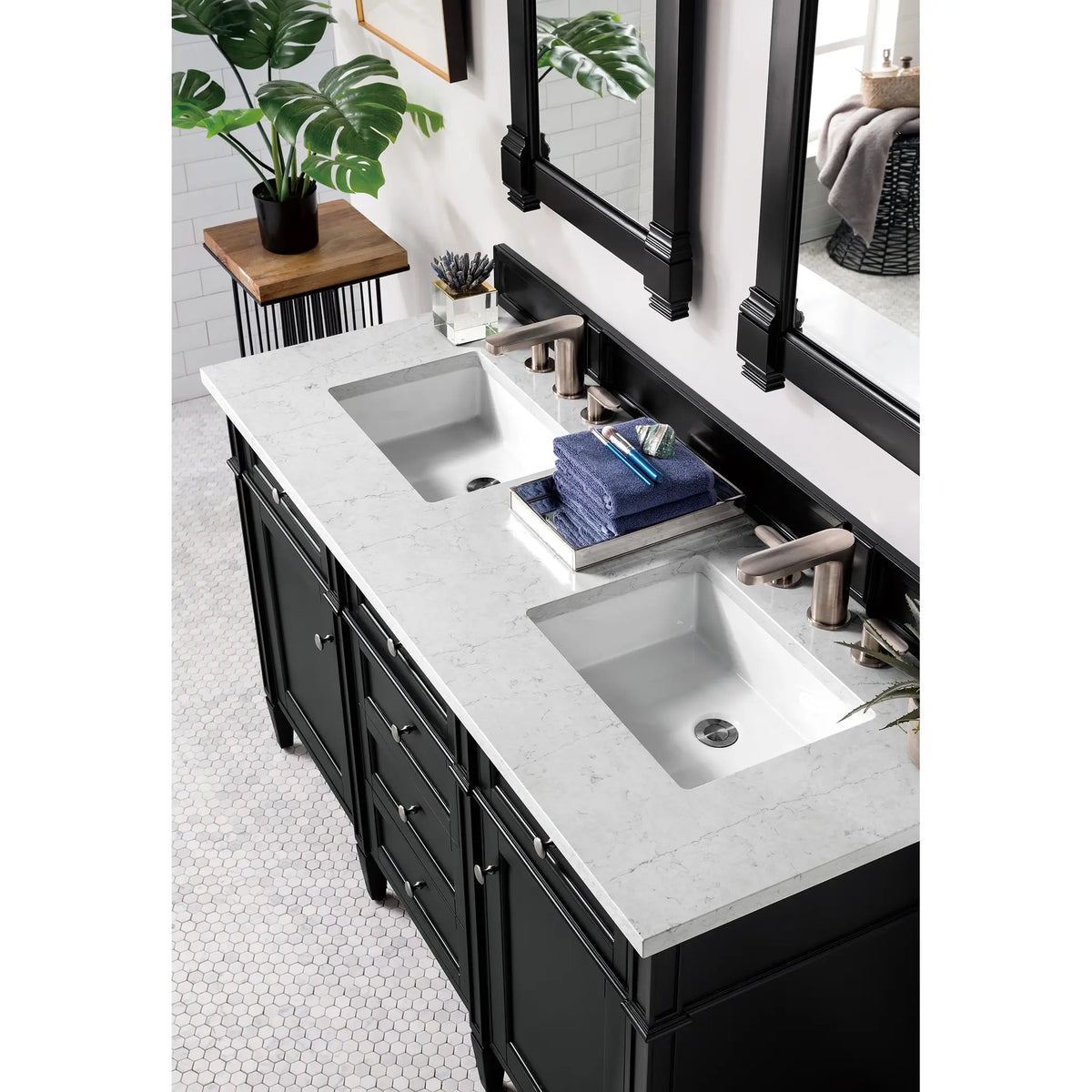 60 Brittany Double Vanity In Black Onyx Power Enabled Eternal Jasmine Pearl Silestone 8 Widespread 7