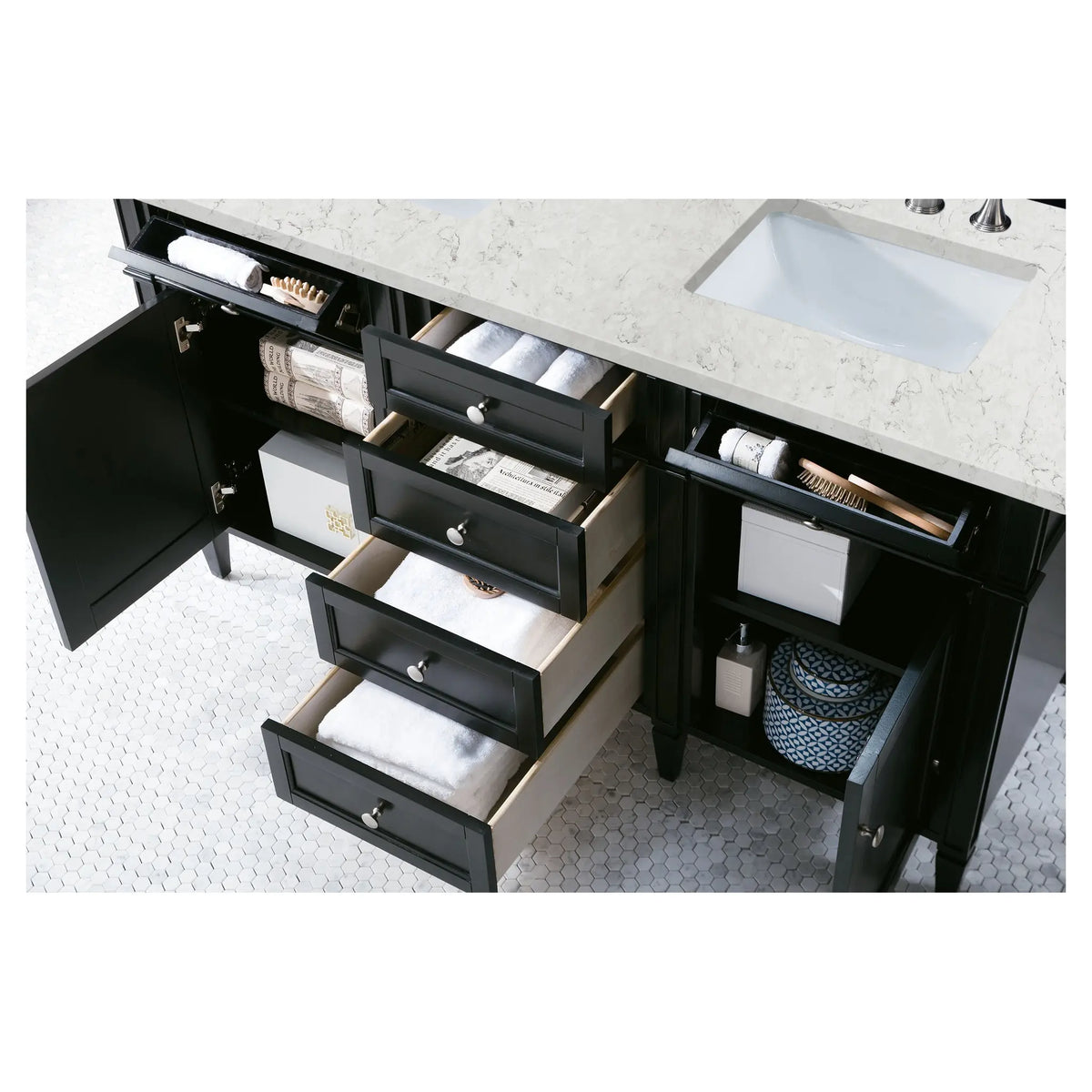 60 Brittany Double Vanity In Black Onyx Power Enabled Eternal Jasmine Pearl Silestone 8 Widespread 8