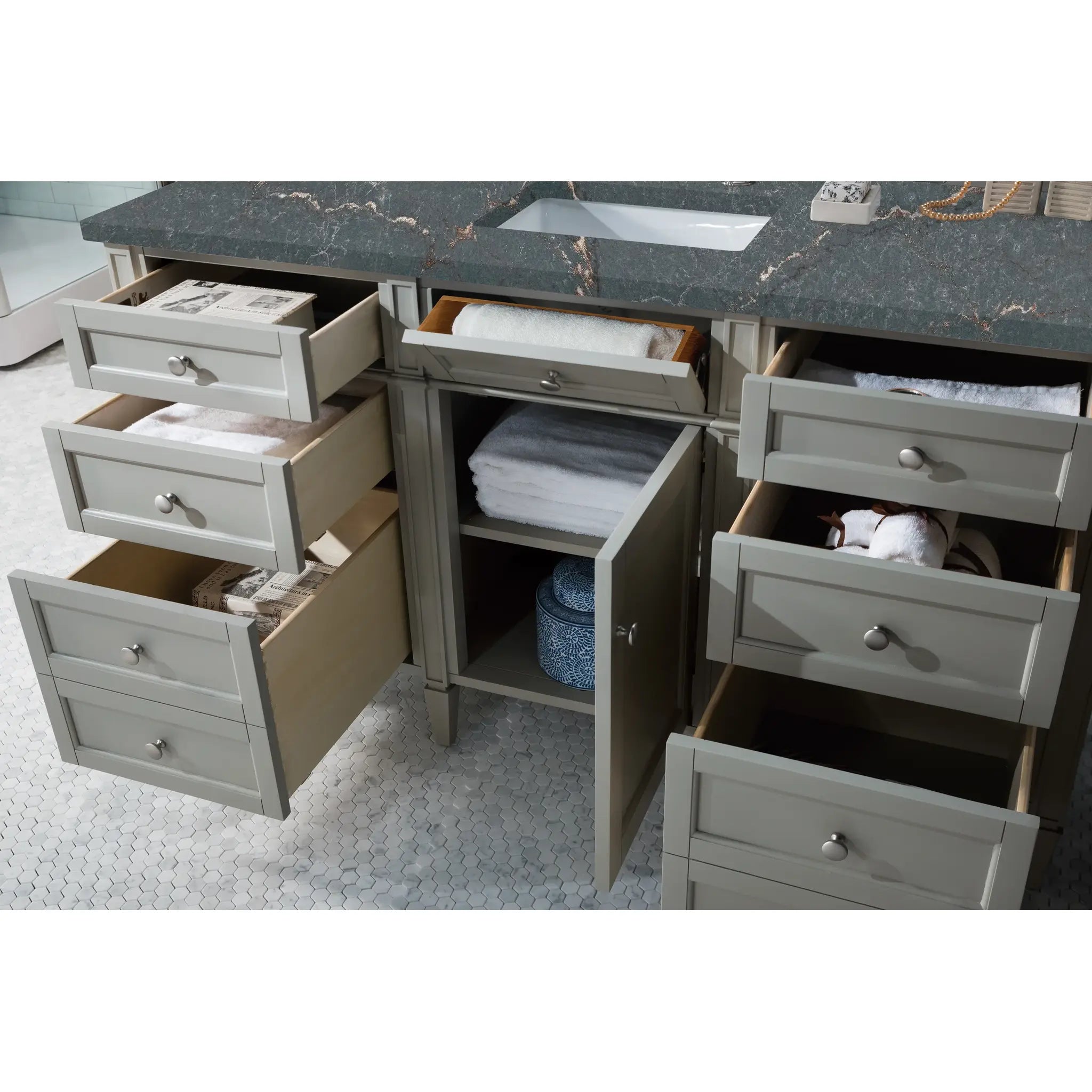60" Brittany Single Vanity in Urban Gray-Parisien Bleu Silestone-8" Widespread image 3