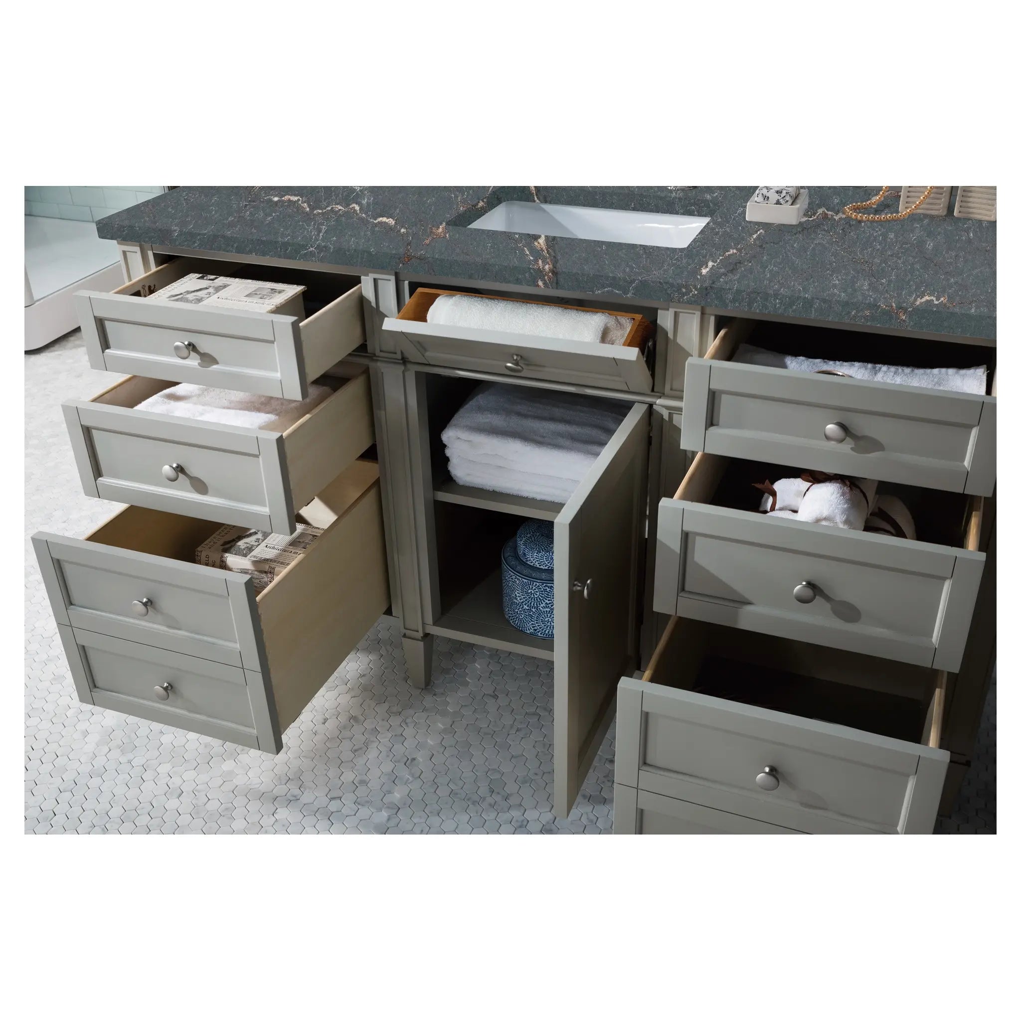 60 Brittany Single Vanity In Urban Gray Standard Parisien Bleu Silestone 8 Widespread 5
