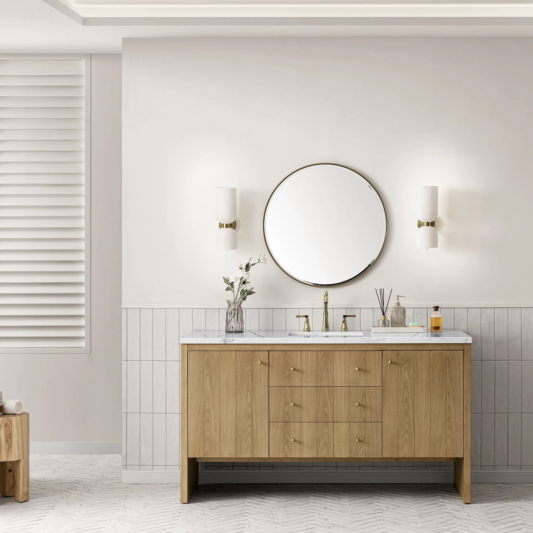 60" Hudson Single Vanity in Light Natural Oak w/FreePower Wireless Charger-Ethereal Noctis Silestone-8" Widespread image 4