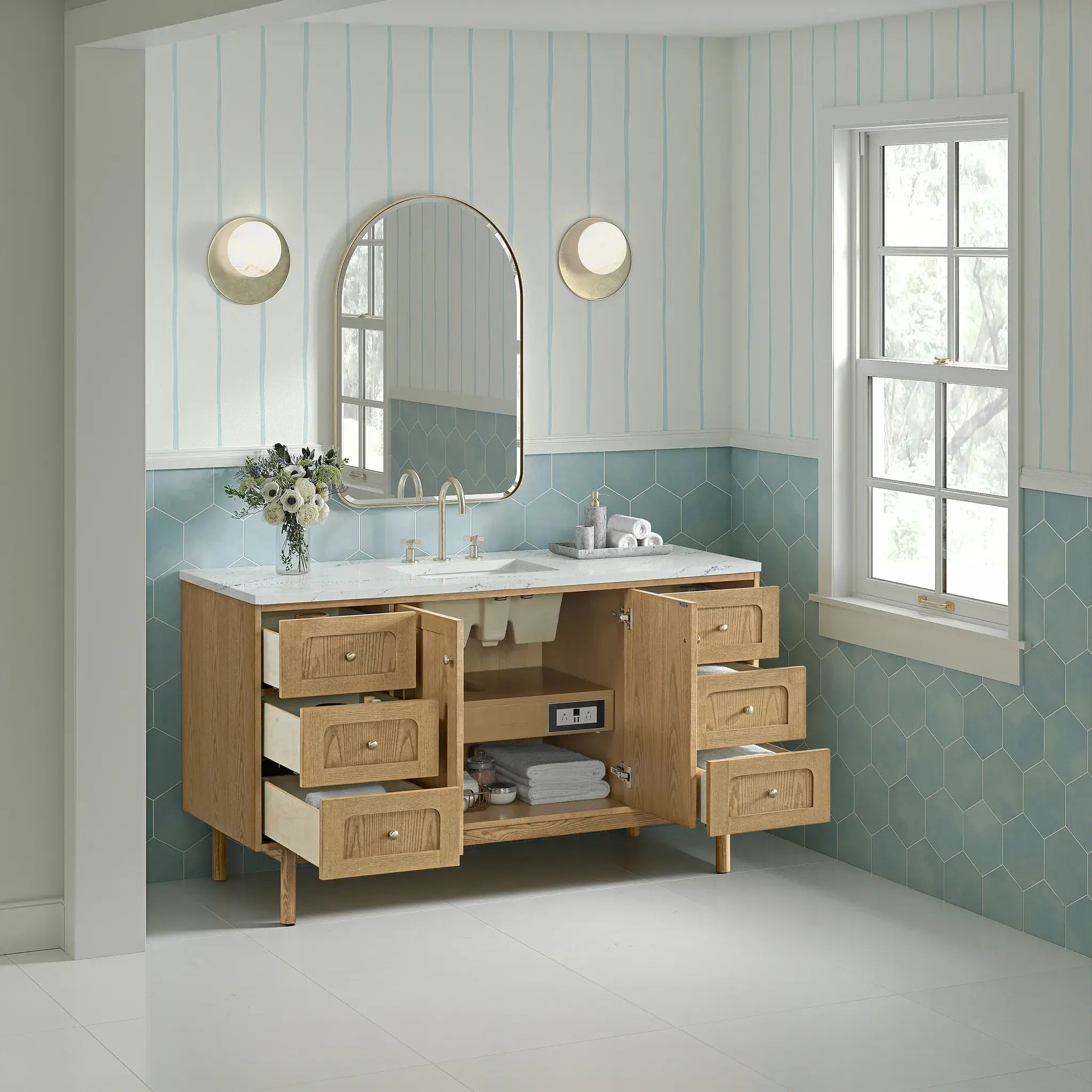 60" Laurent Single Vanity in Light Natural Oak-Ethereal Noctis Silestone-8" Widespread image 7