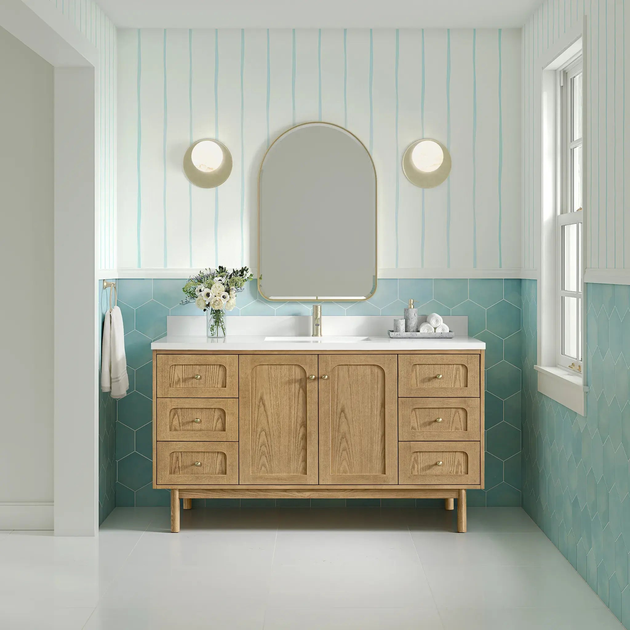 60" Laurent Single Vanity in Light Natural Oak-White Zeus Silestone & Backsplash-Single Hole image 3
