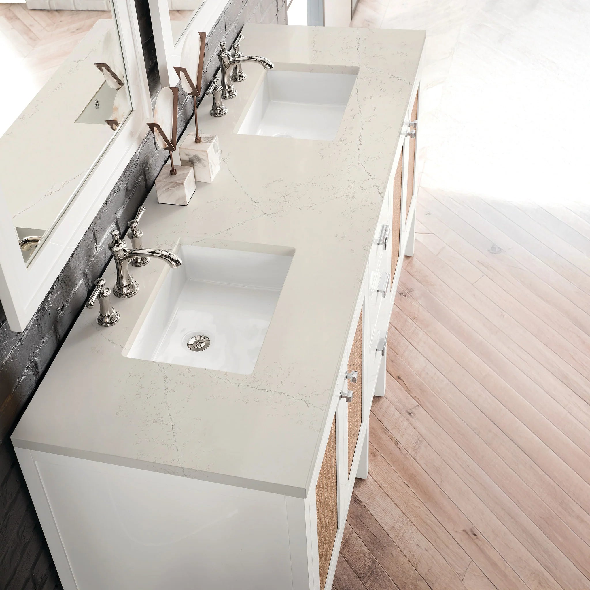 72-addison-double-vanity-cabinet-in-glossy-white-by-james-martin-vanities-e444-v72-gw-siberian-silestone image 3