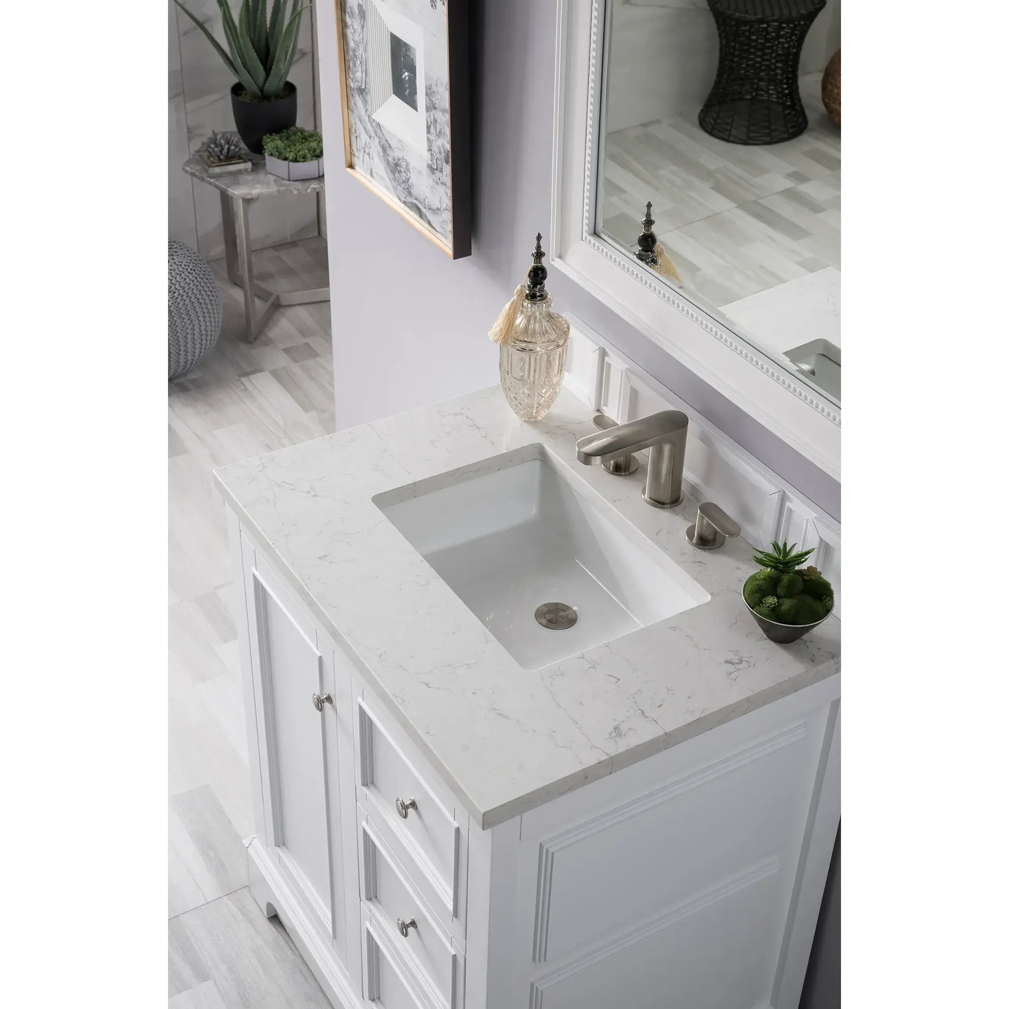 De Soto 30" Single Vanity in Bright White-Eternal Jasmine Pearl Silestone-8" Widespread image 2