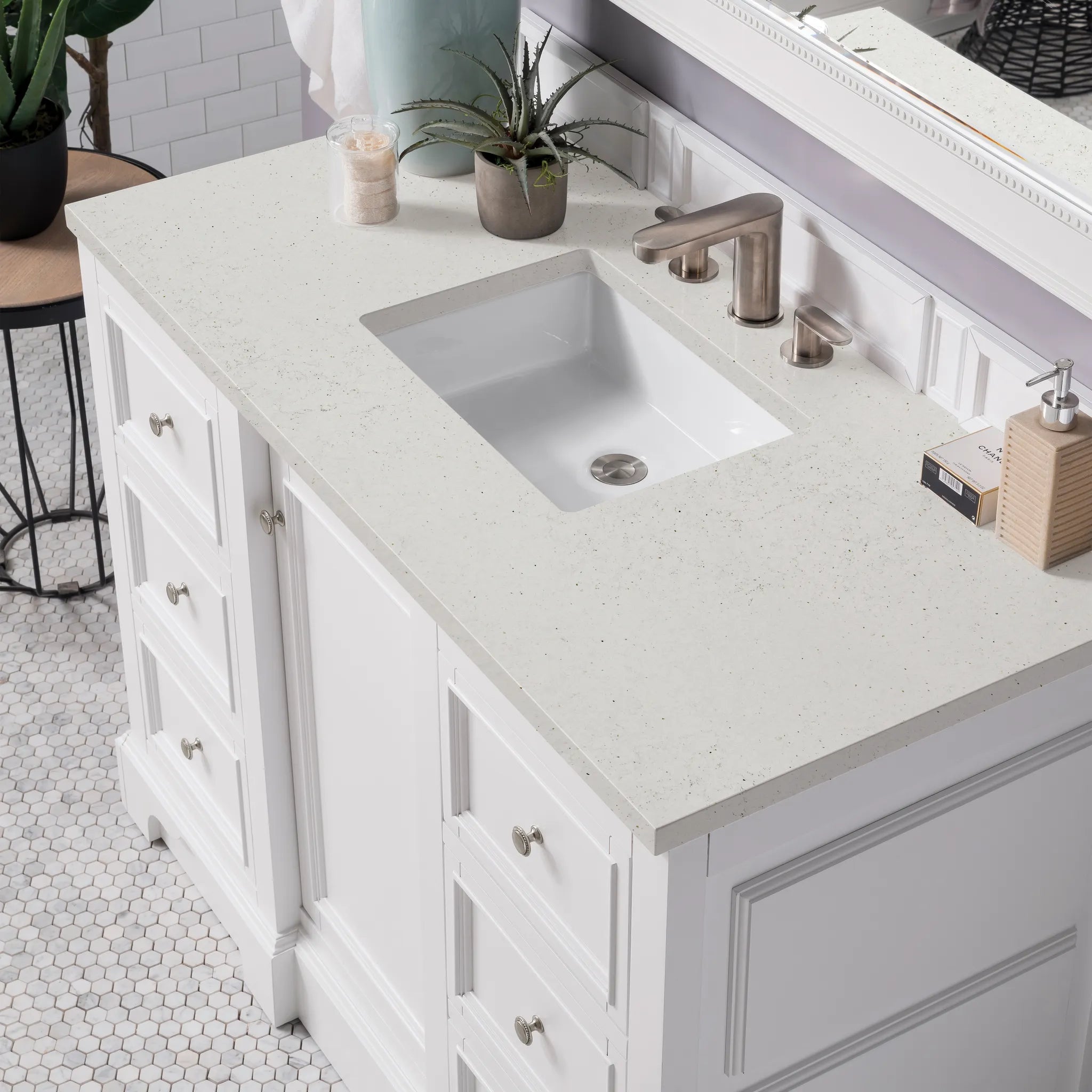 De Soto 48" Single Vanity in Bright White-Lime Delight Silestone-8" Widespread image 4