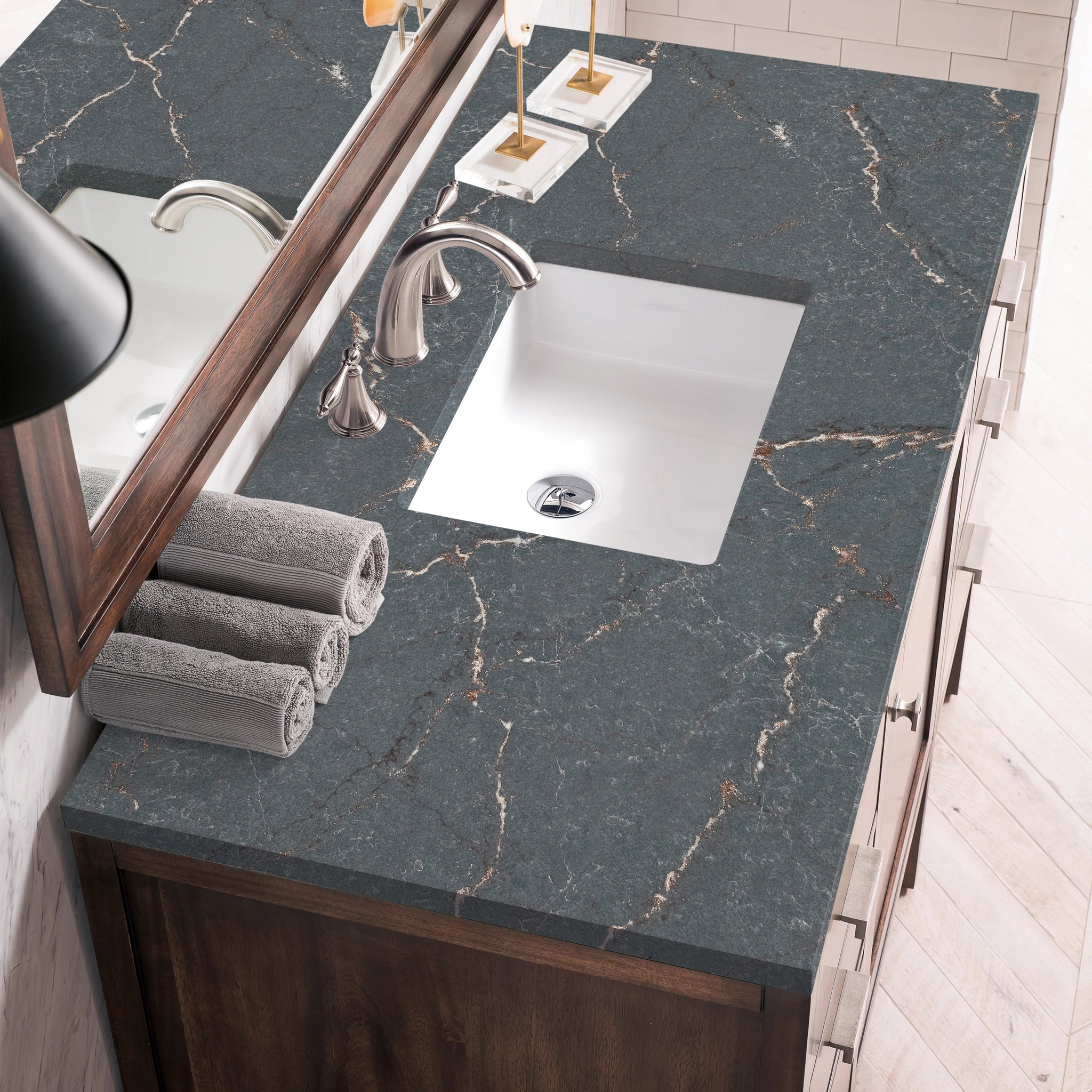 james-martin-e444-v48-mca-3pbl-parisien-bleu-silestone-top-8-widespread image 4